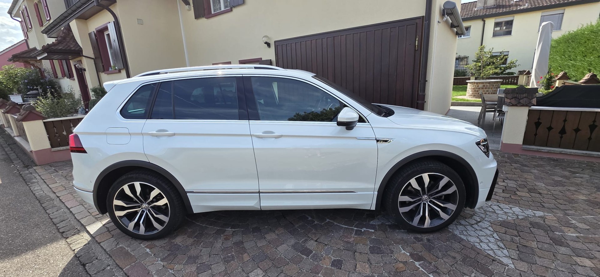 VW TIGUAN 2.0 TDI SCR Highline DSG-image-3