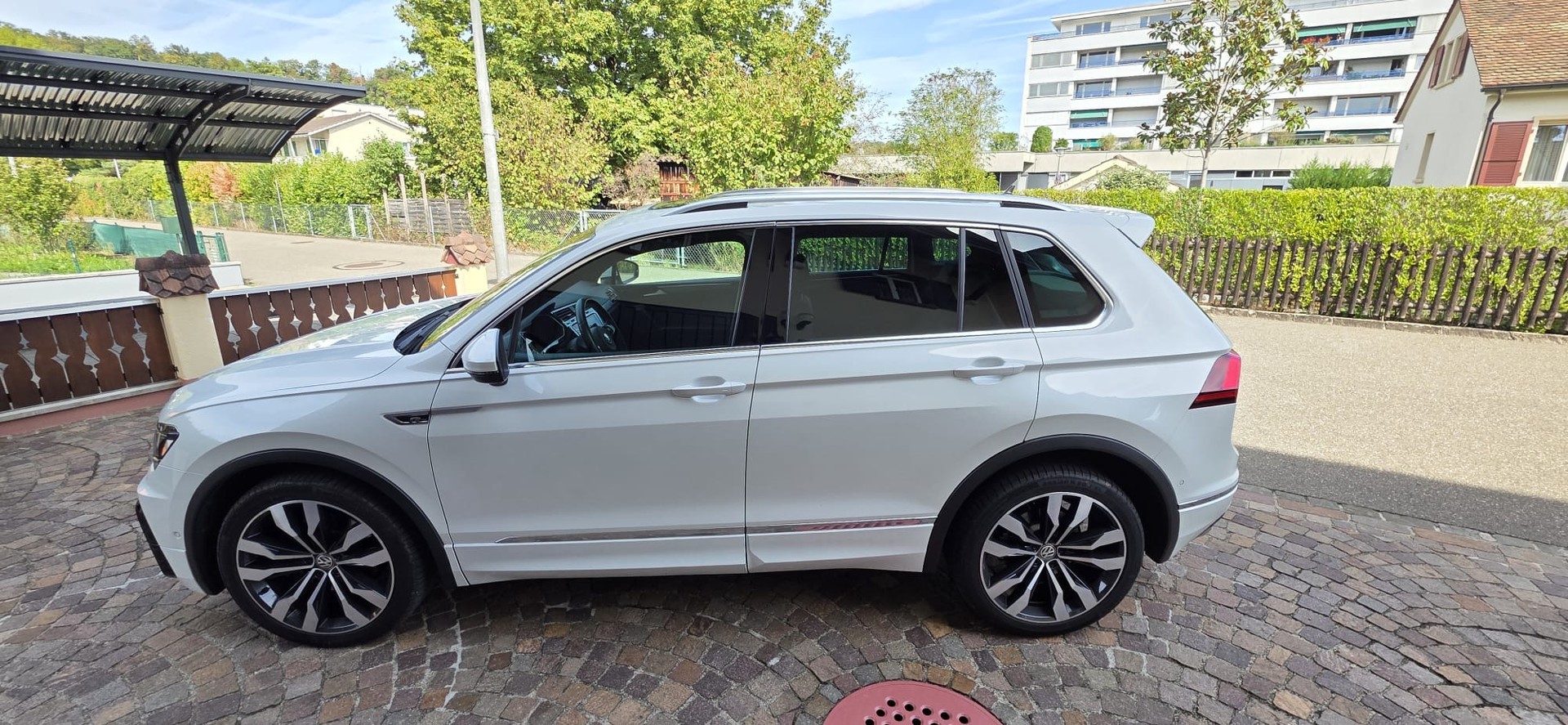 VW TIGUAN 2.0 TDI SCR Highline DSG-image-2