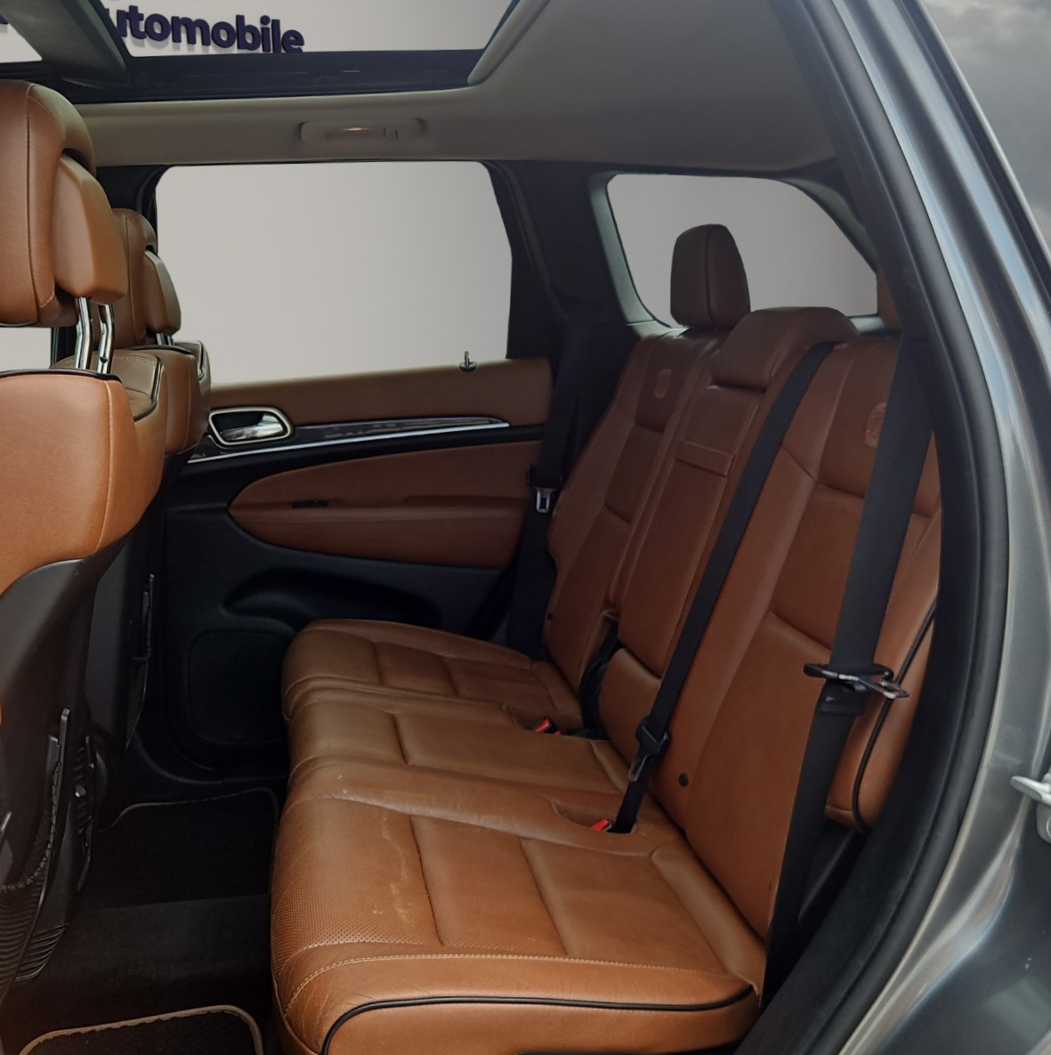 JEEP Grand Cherokee 3.0 CRD Overland Automatic-image-13
