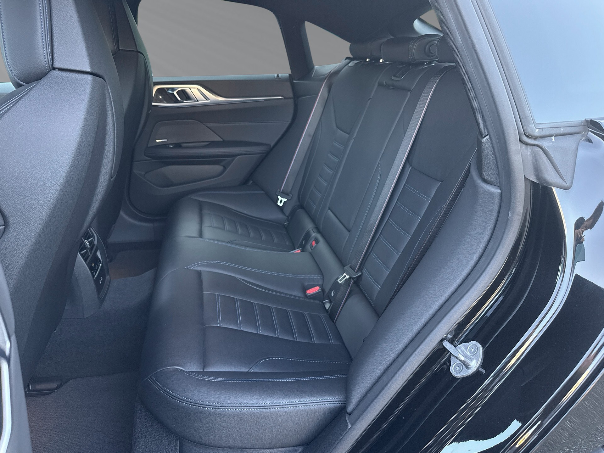BMW i4 M50-image-6