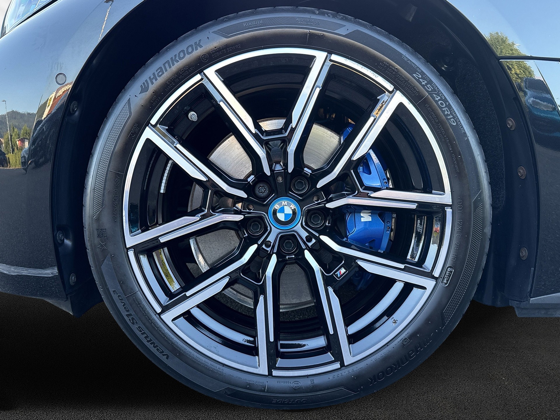 BMW i4 M50-image-8