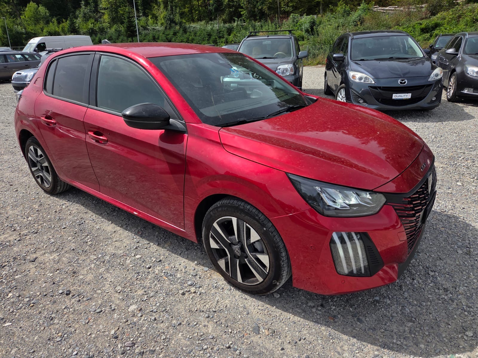 PEUGEOT 208 1.2 MHEV 110 Allure Premium-image-2