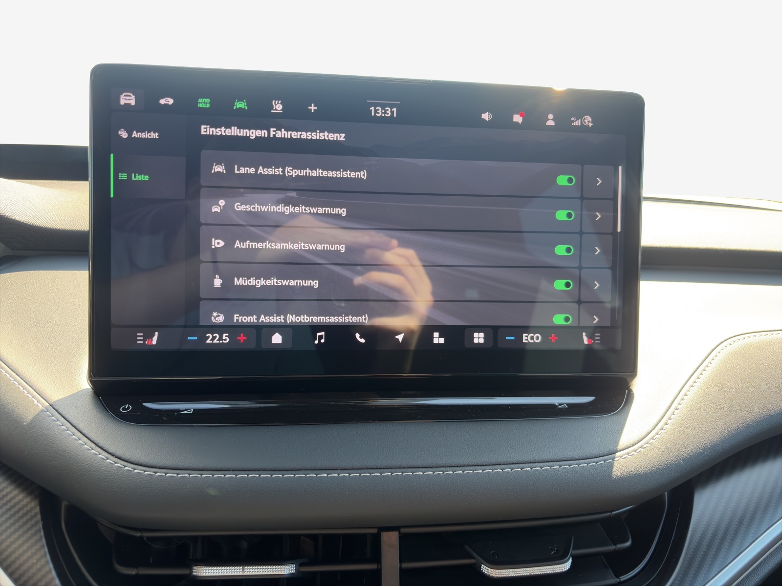 SKODA Enyaq 85x Sportline 4x4-image-14