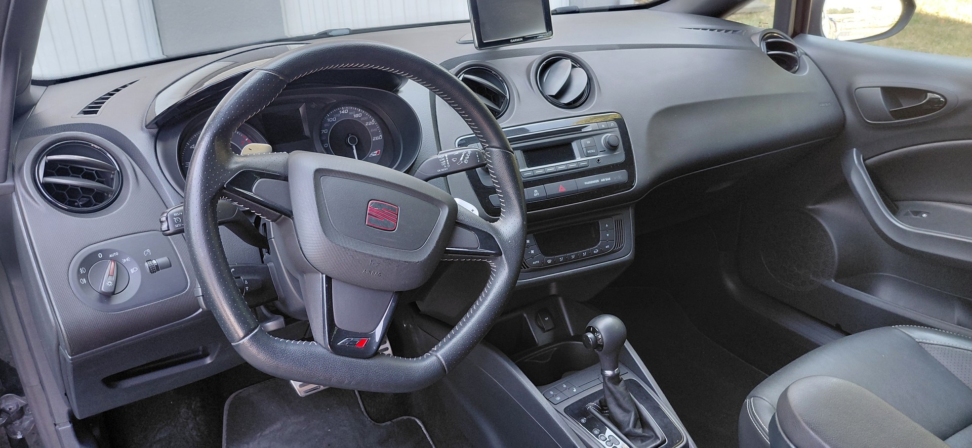 SEAT SEAT Ibiza Cupra-image-8