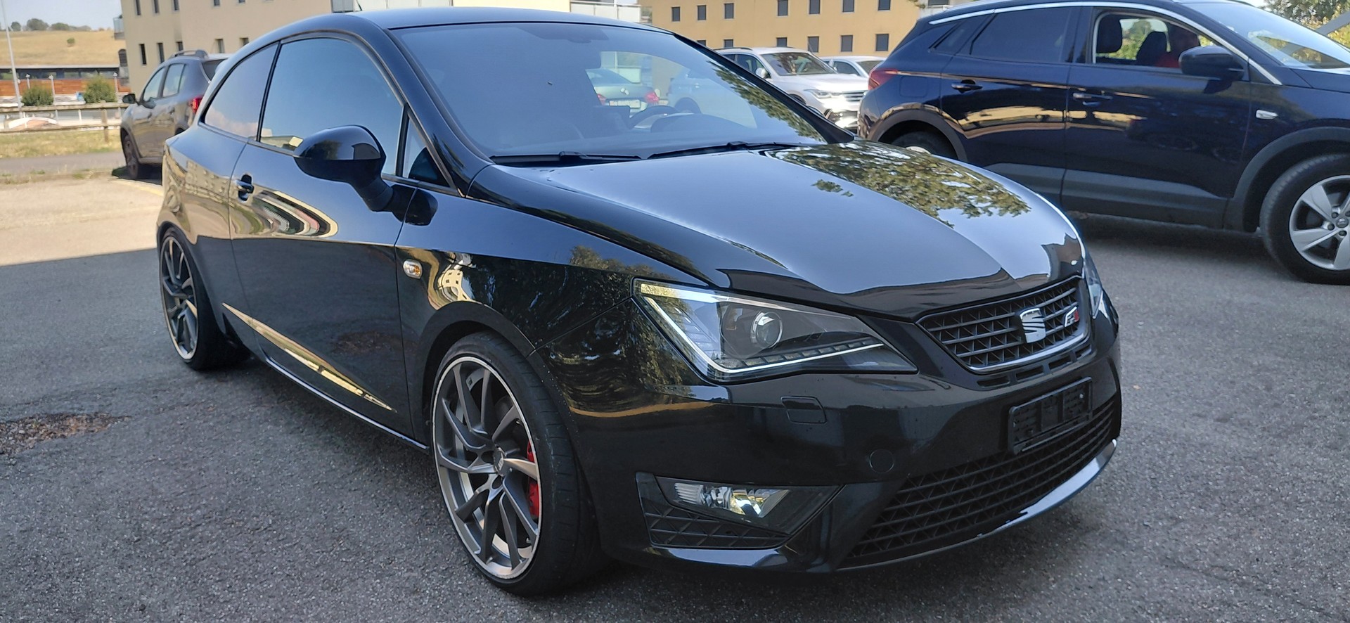 SEAT SEAT Ibiza Cupra-image-2