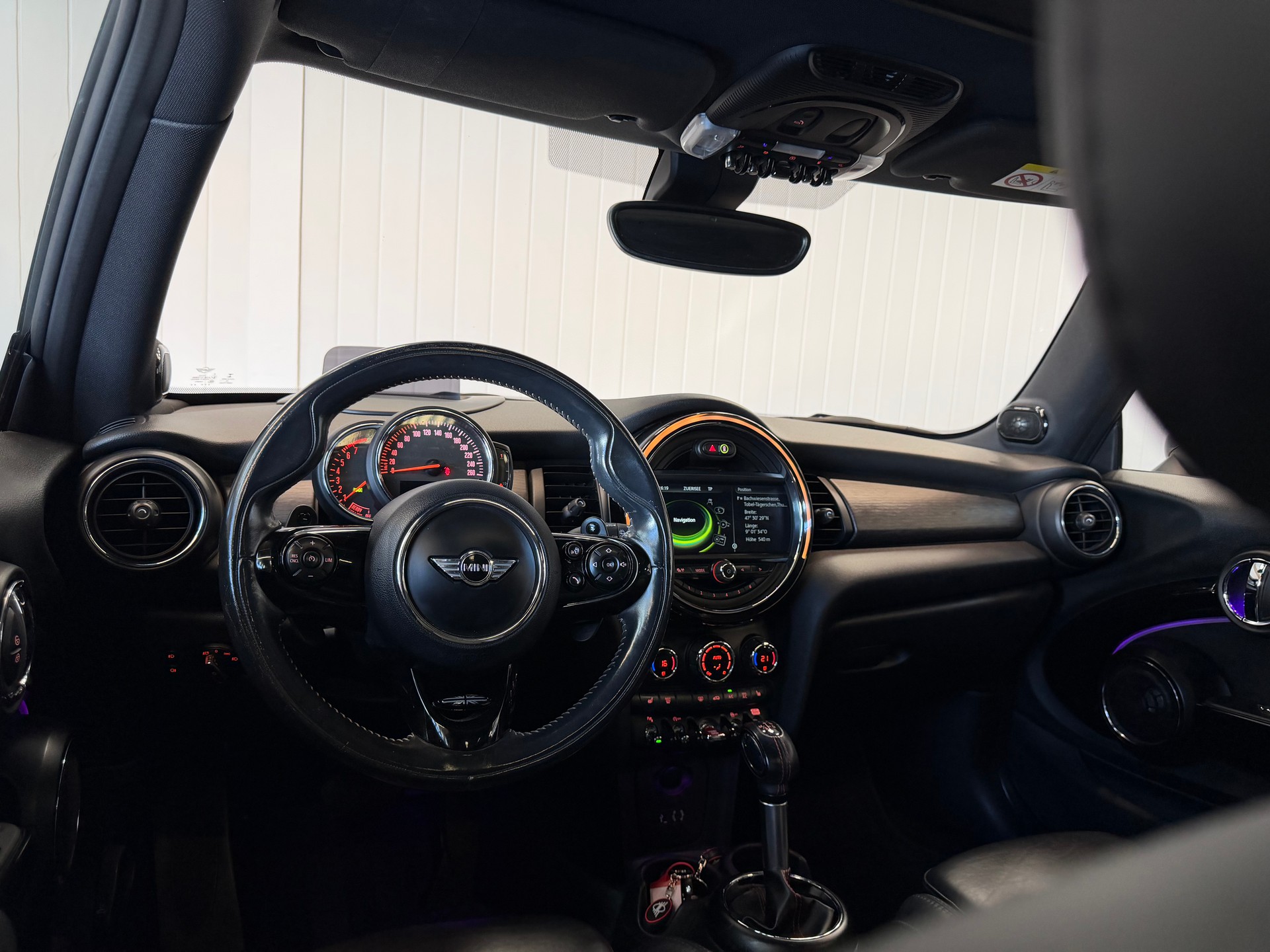 MINI Cooper S Steptronic / frisch am MFK & Service-image-9