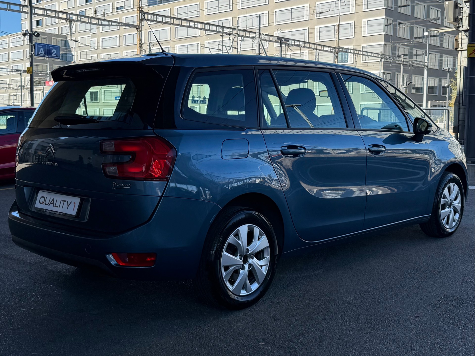 CITROEN Grand C4 Picasso 1.6 e-HDi Séduction EGS6-image-5
