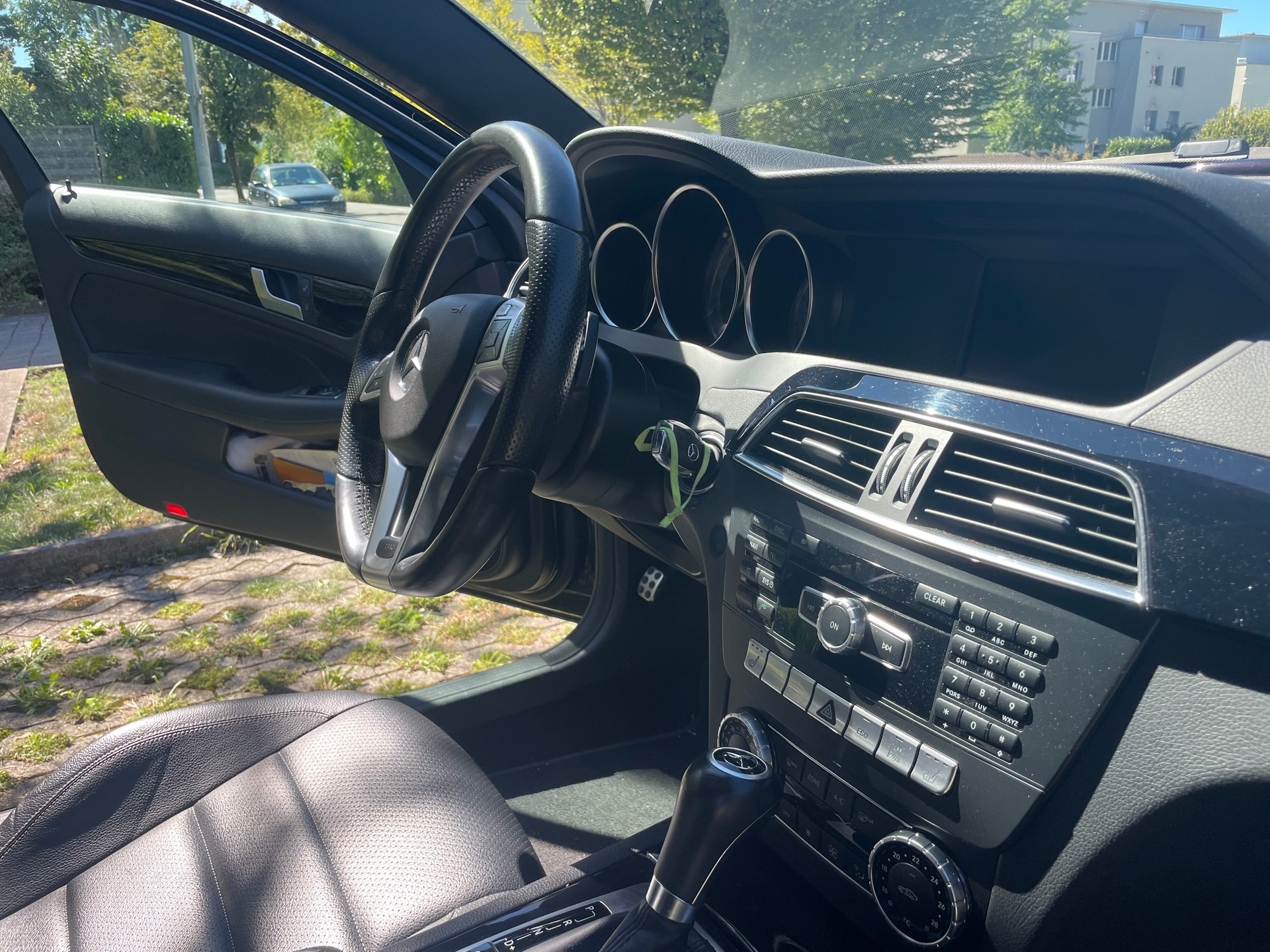 MERCEDES-BENZ C 180-image-2