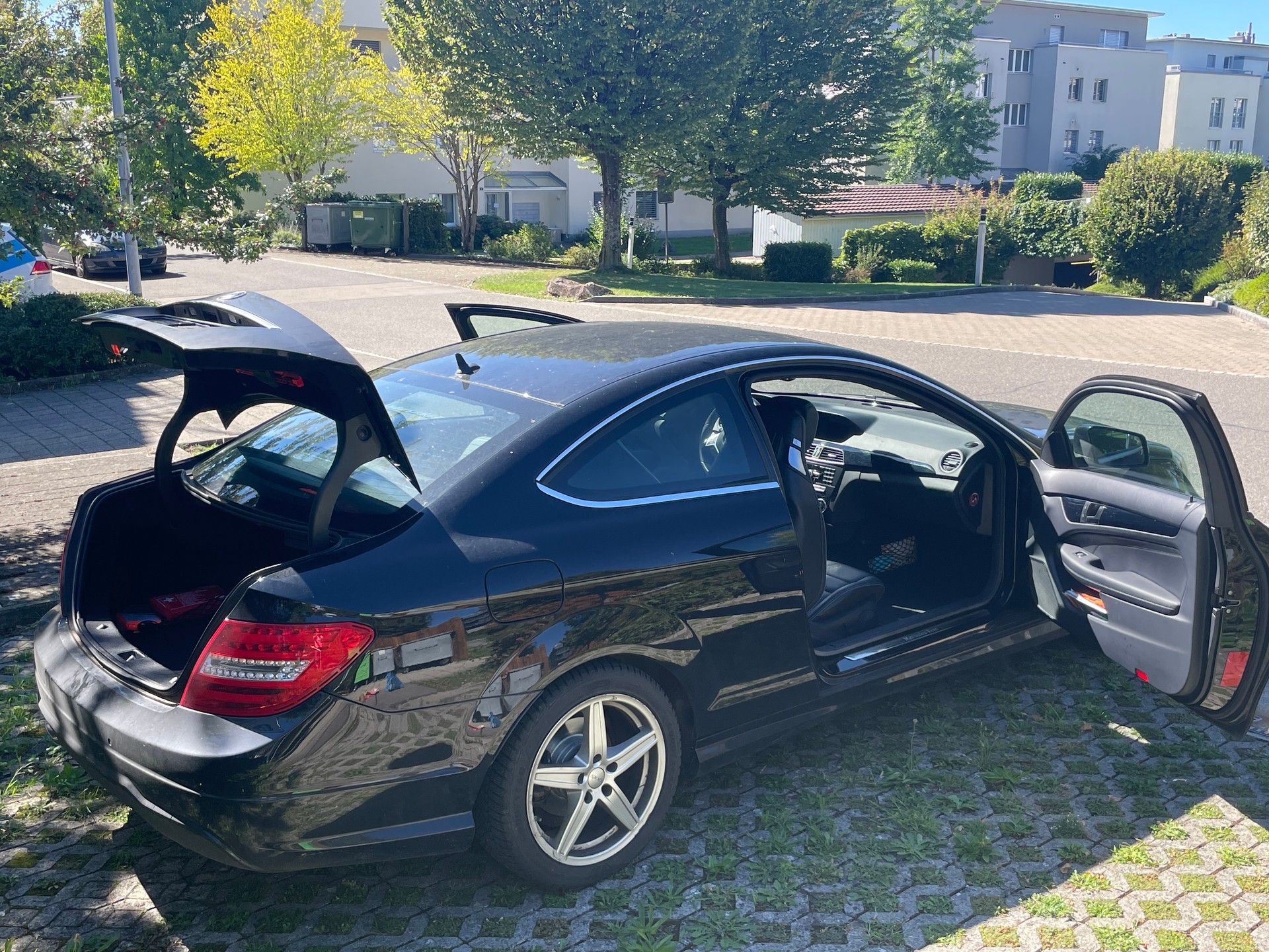 MERCEDES-BENZ C 180-image-1