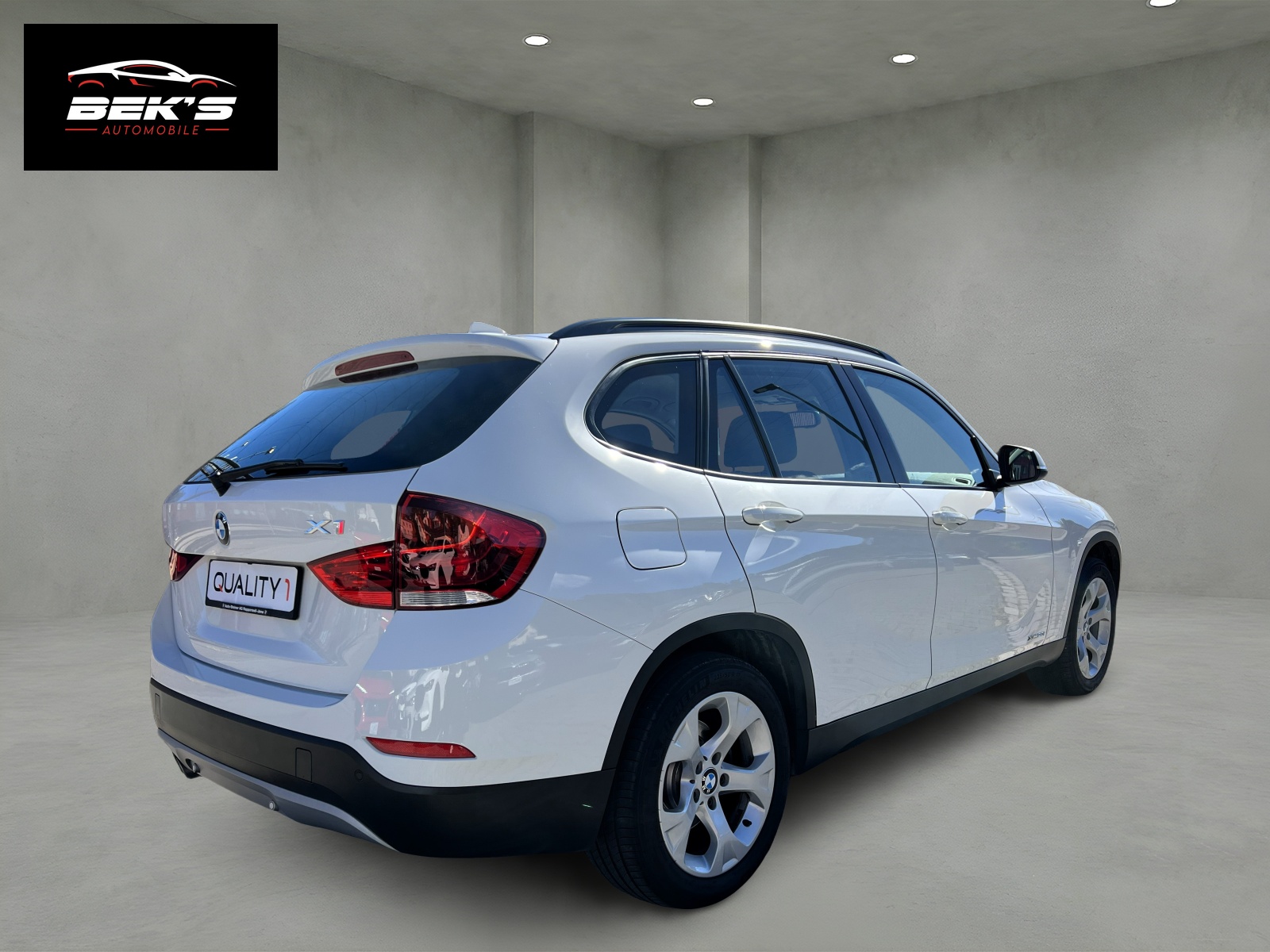 BMW X1 xDrive 20i Steptronic-image-4