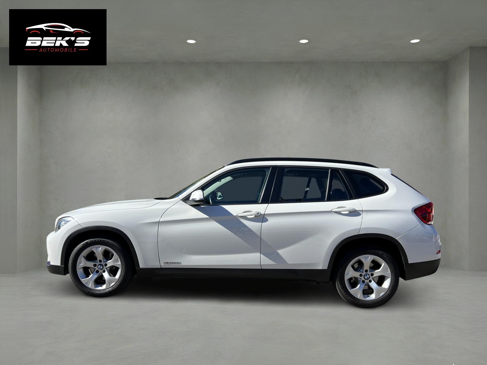 BMW X1 xDrive 20i Steptronic-image-1