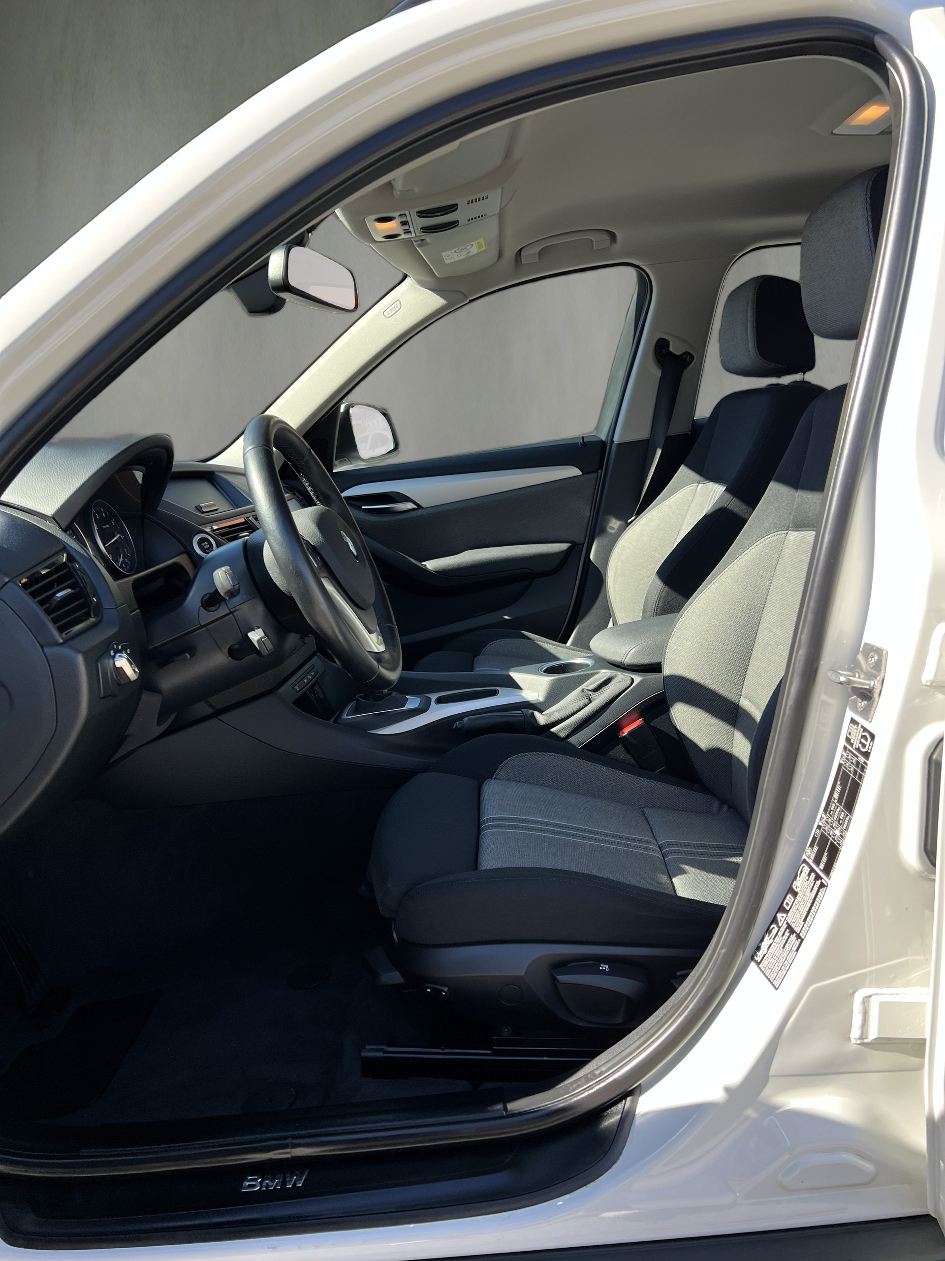 BMW X1 xDrive 20i Steptronic-image-14