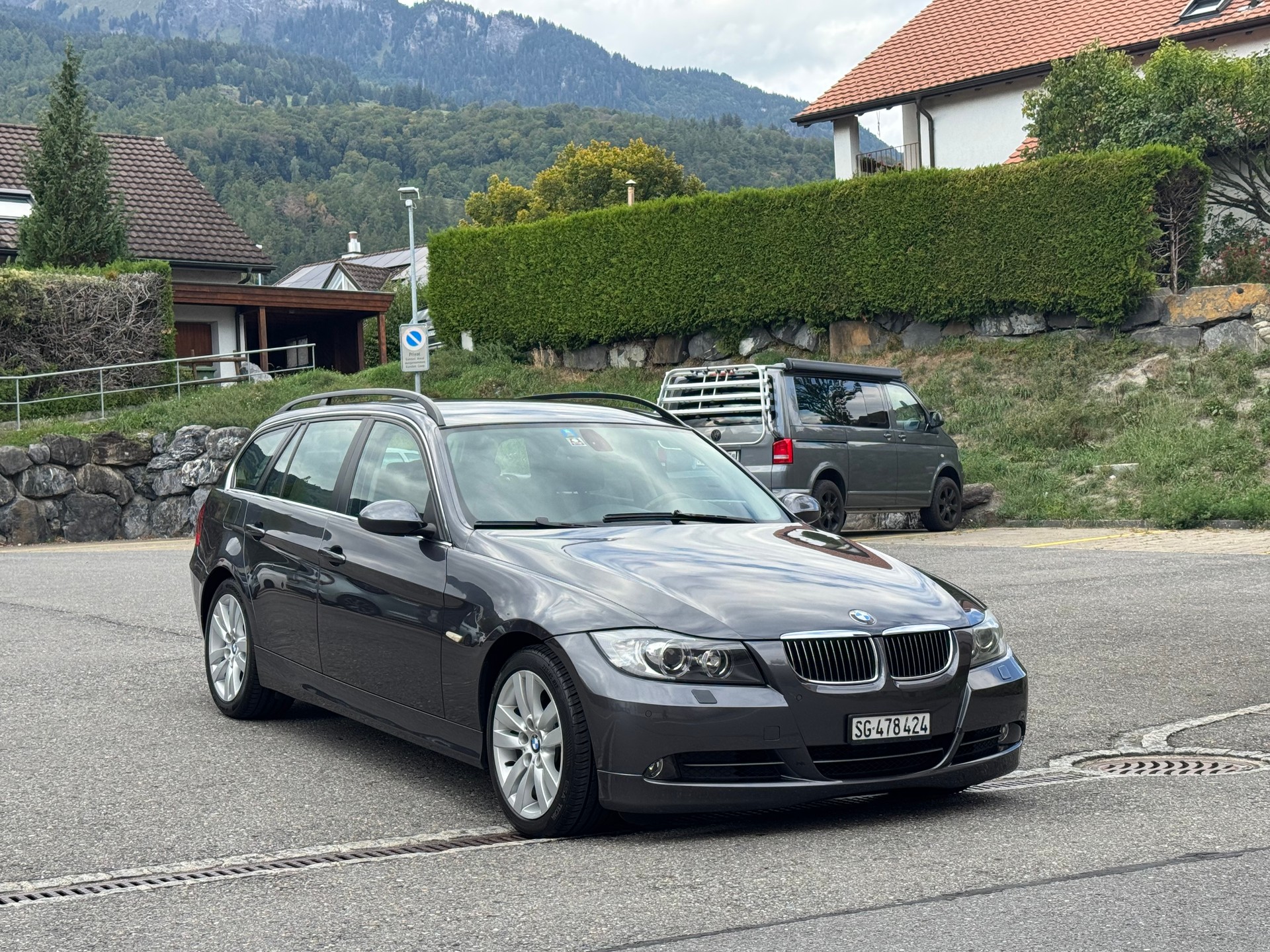 BMW 330xd Touring-image-2