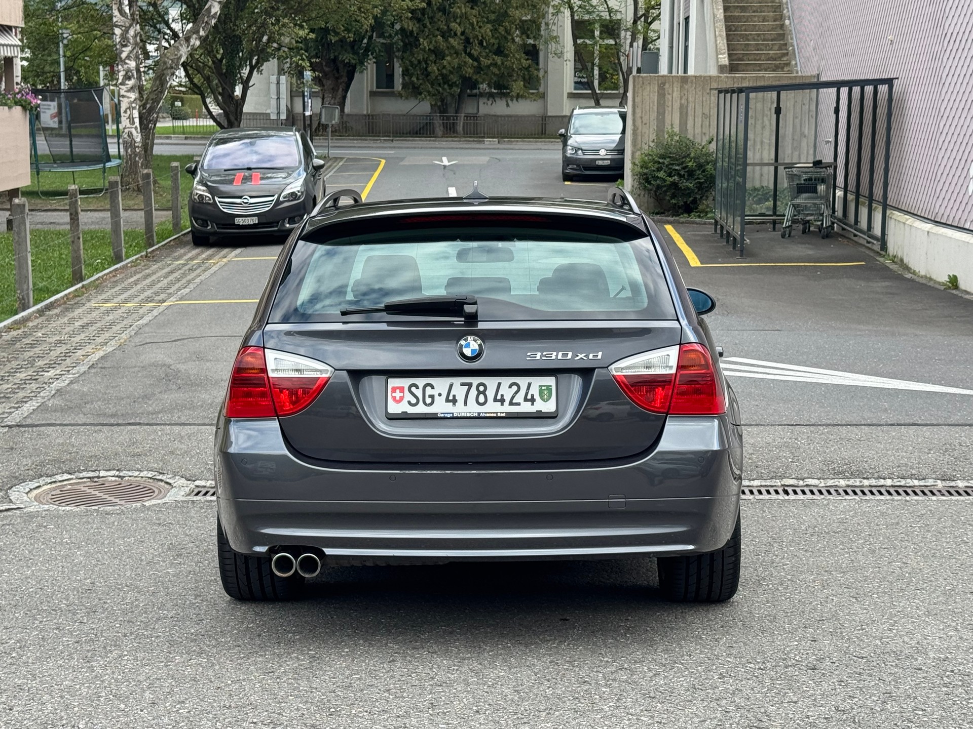 BMW 330xd Touring-image-7