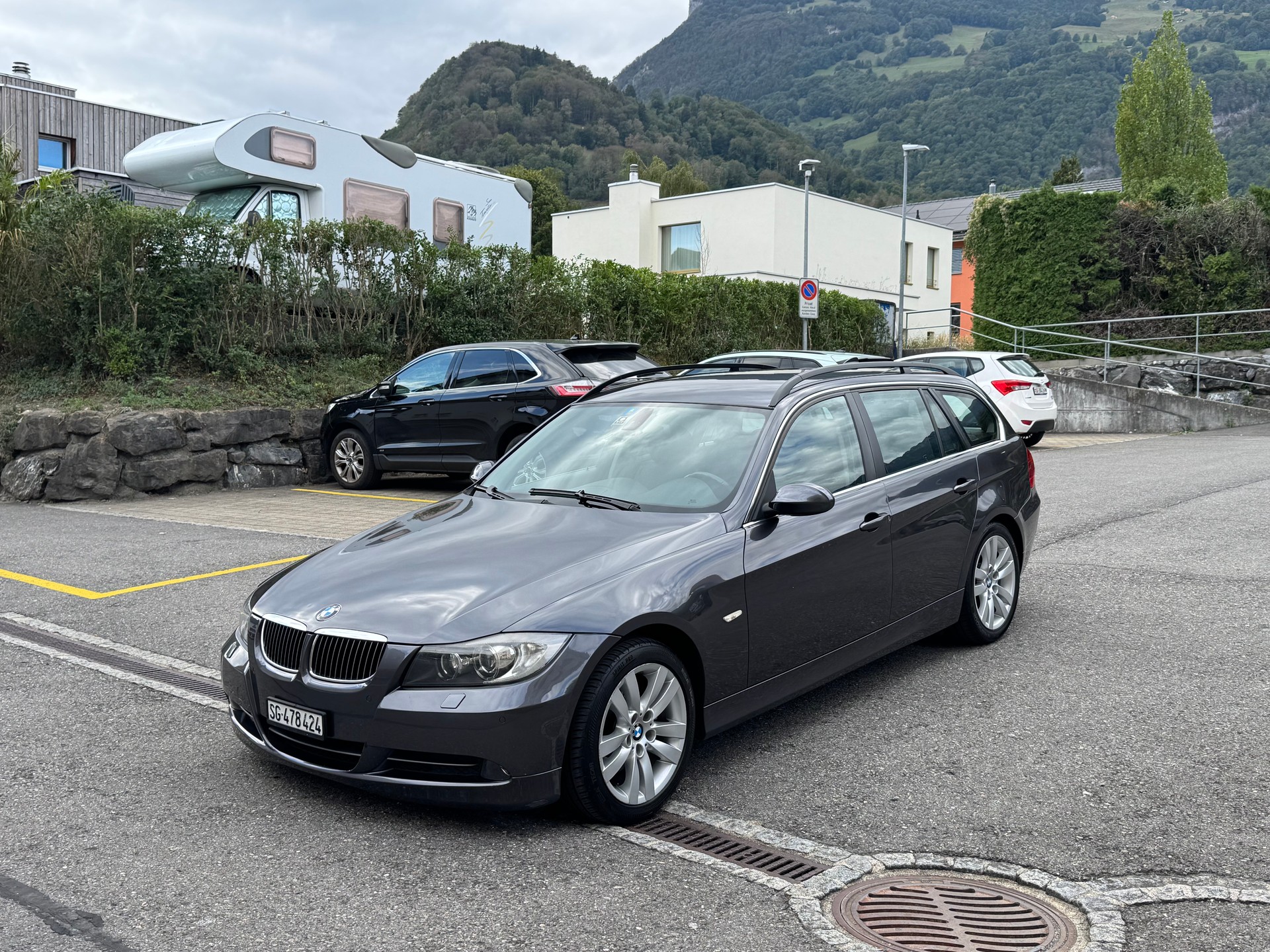 BMW 330xd Touring-image-0