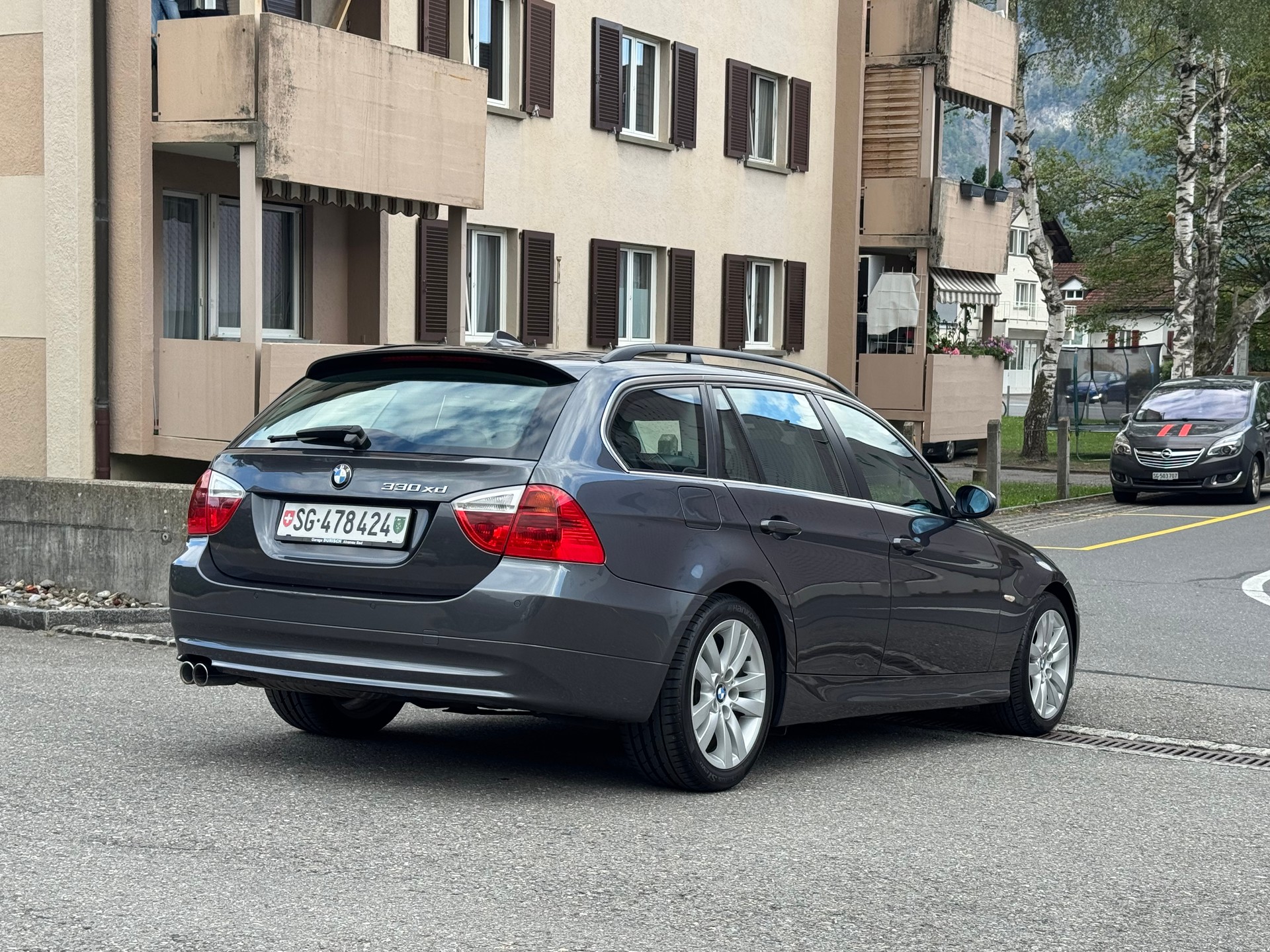 BMW 330xd Touring-image-6