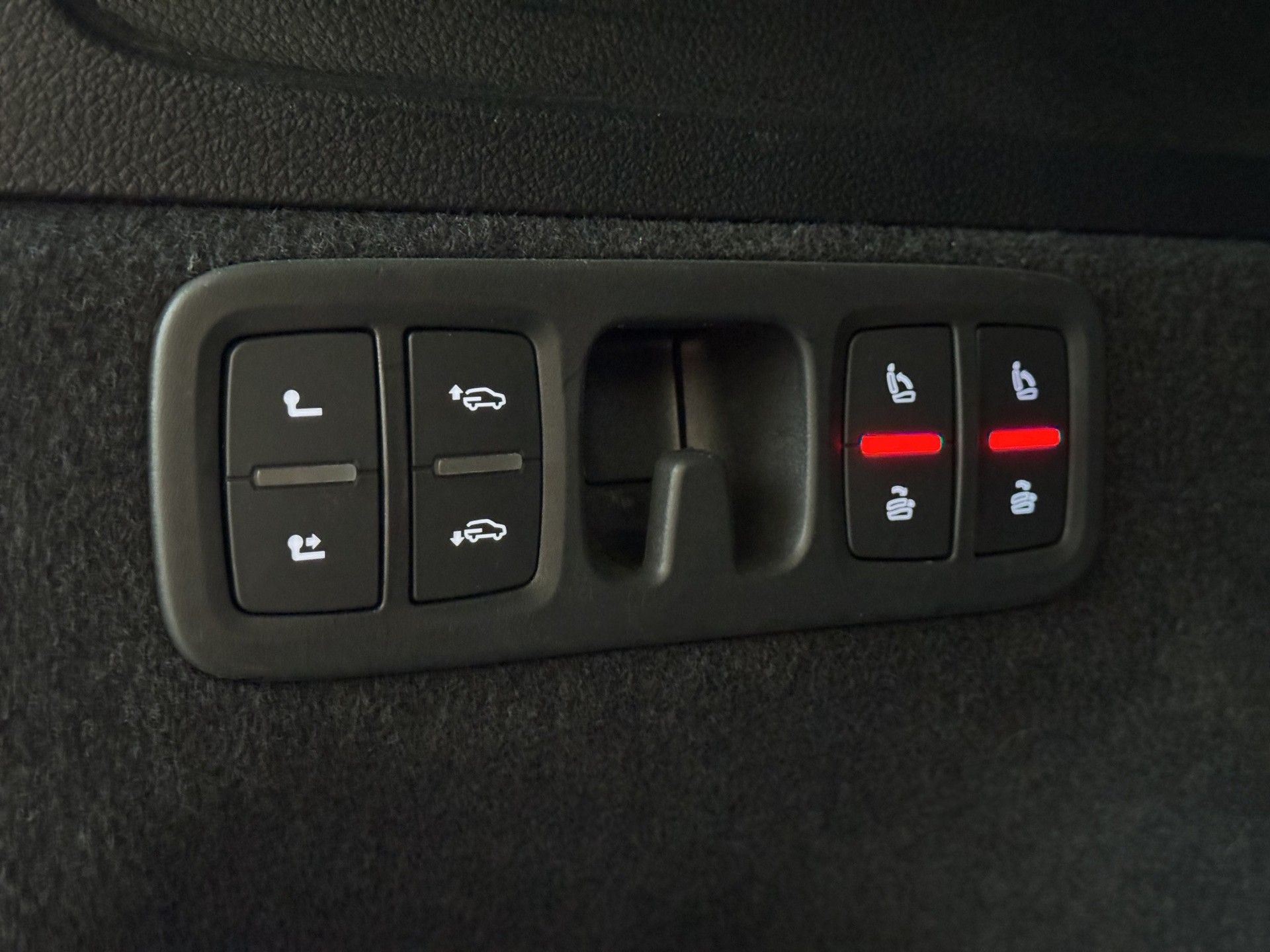 AUDI SQ7 TFSI quattro Competizion Plus "Carbon-Pano-AHK-7.Sitzer"-image-29