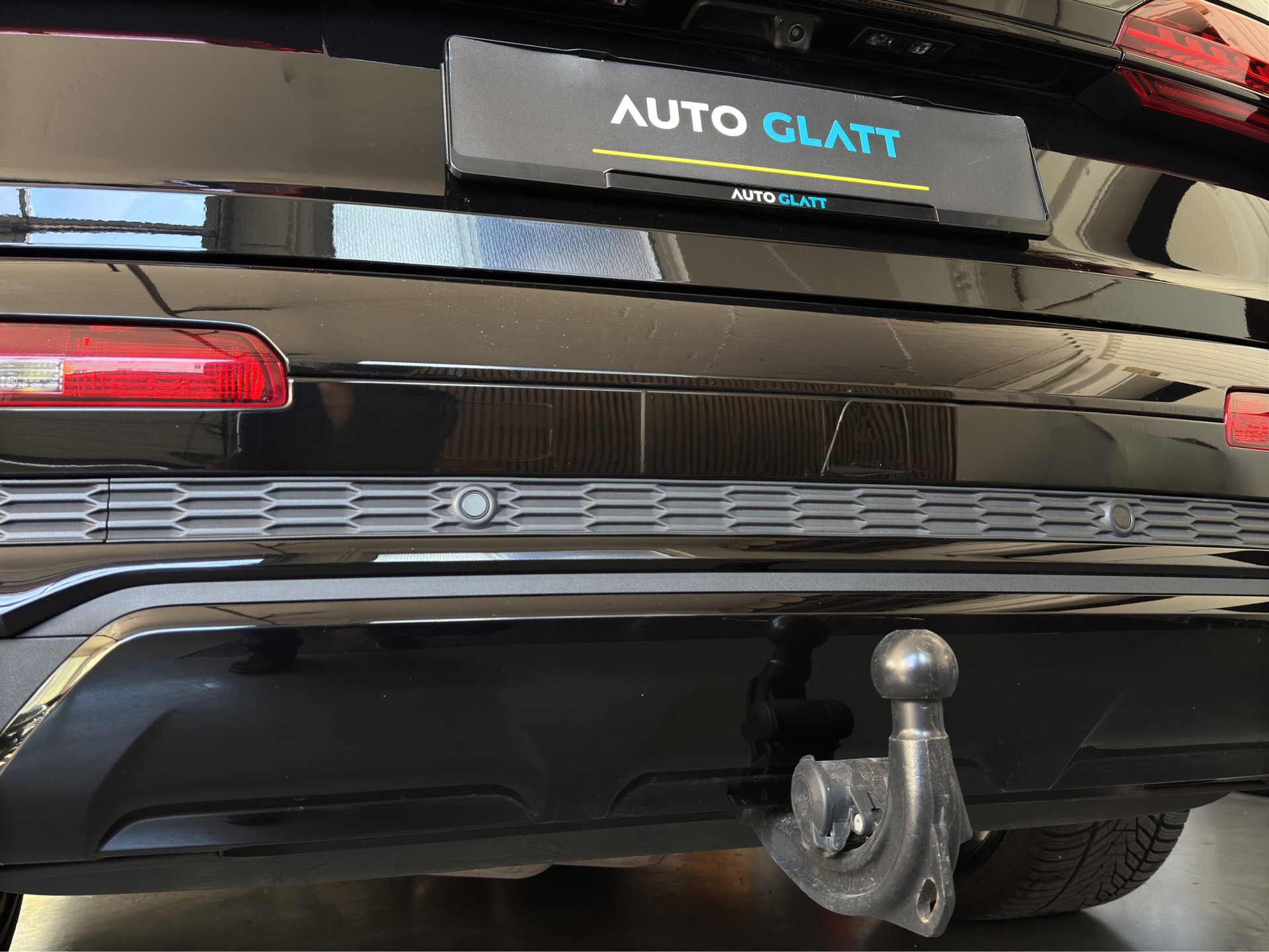 AUDI SQ7 TFSI quattro Competizion Plus "Carbon-Pano-AHK-7.Sitzer"-image-30