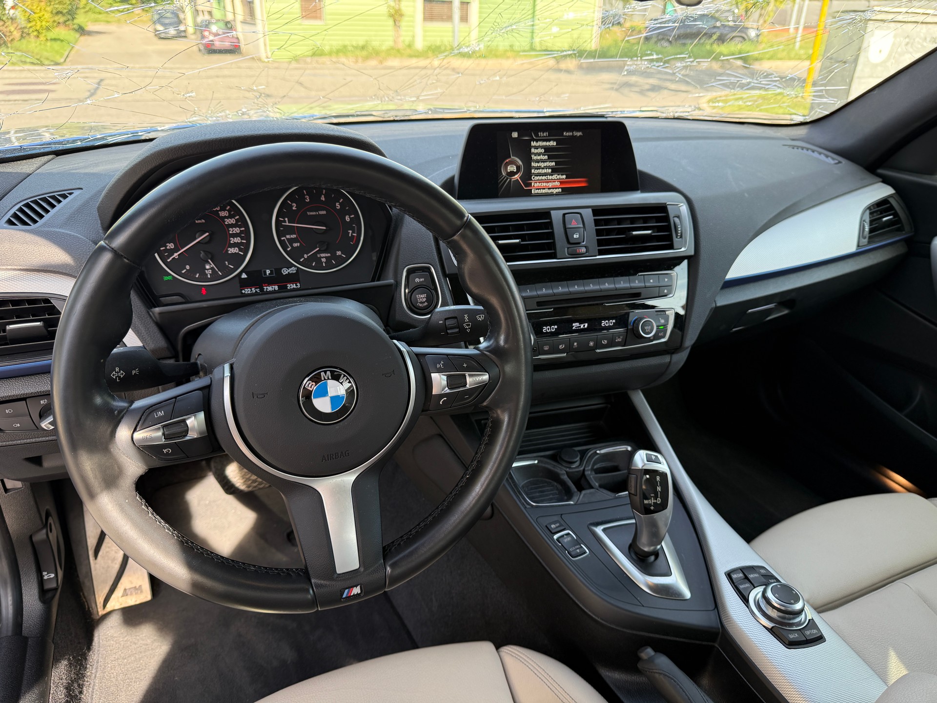 BMW 220i M Sport Steptronic-image-12