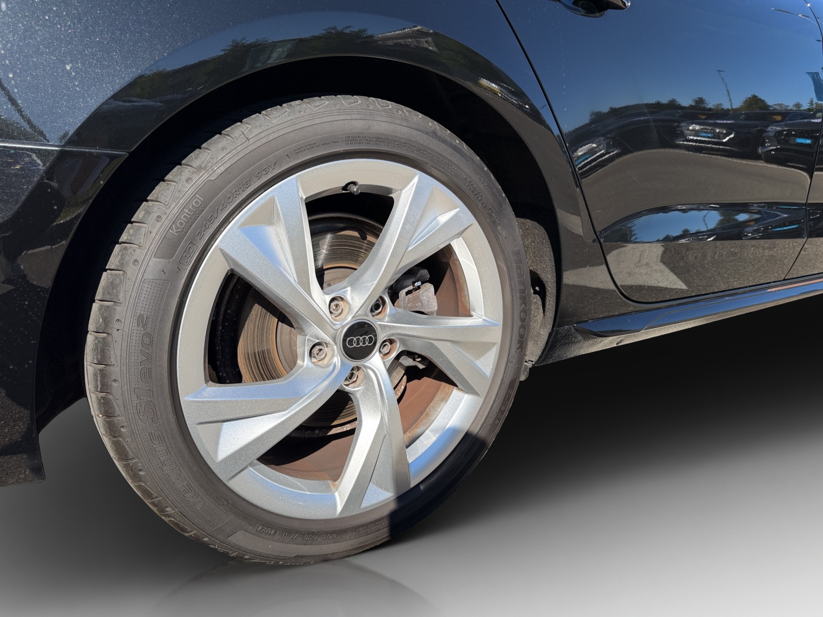 AUDI A4 Avant 40 TFSI S line S-tronic quattro-image-13