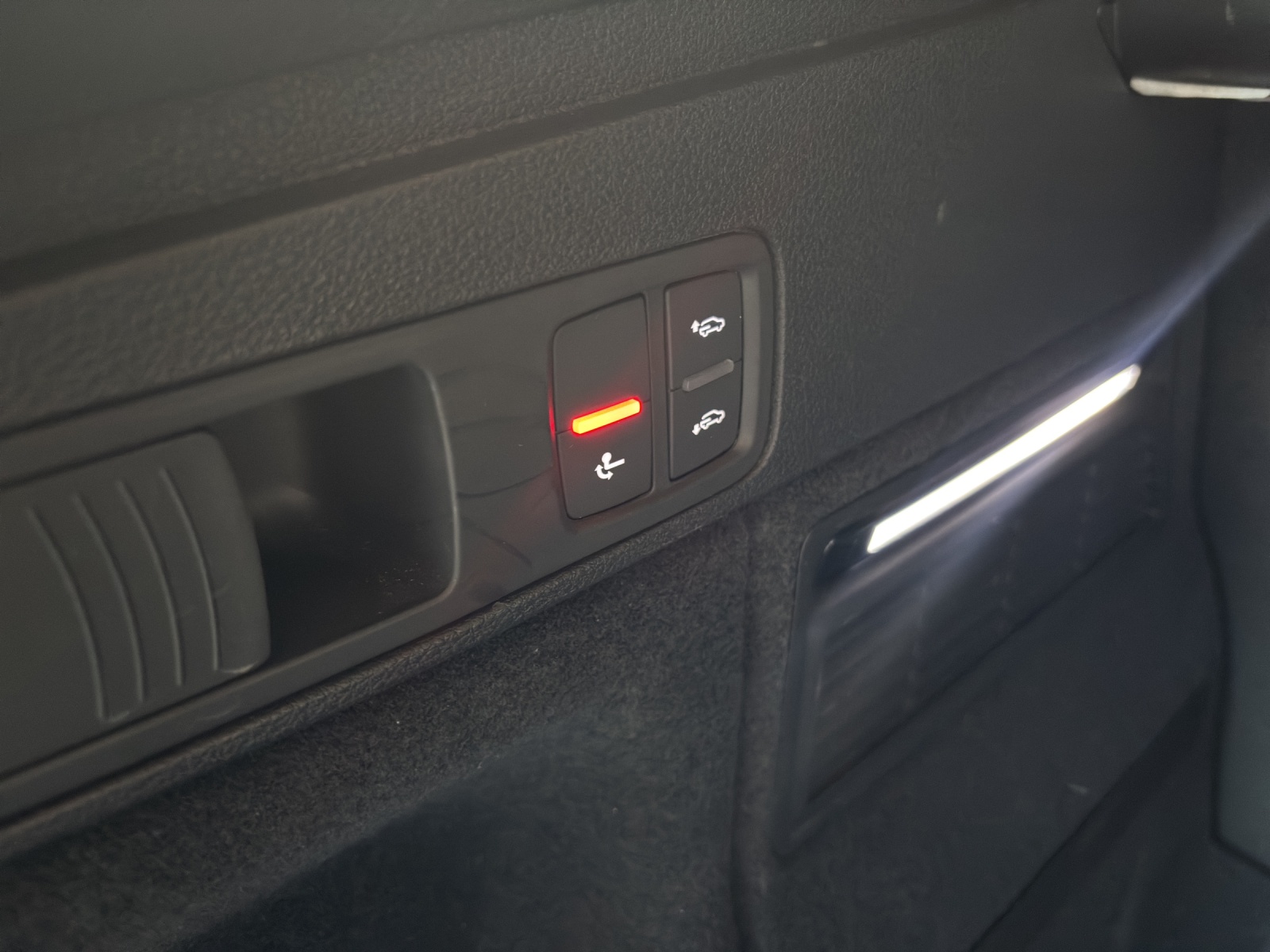 AUDI SQ5 Sportback TDI quattro tiptronic-image-12