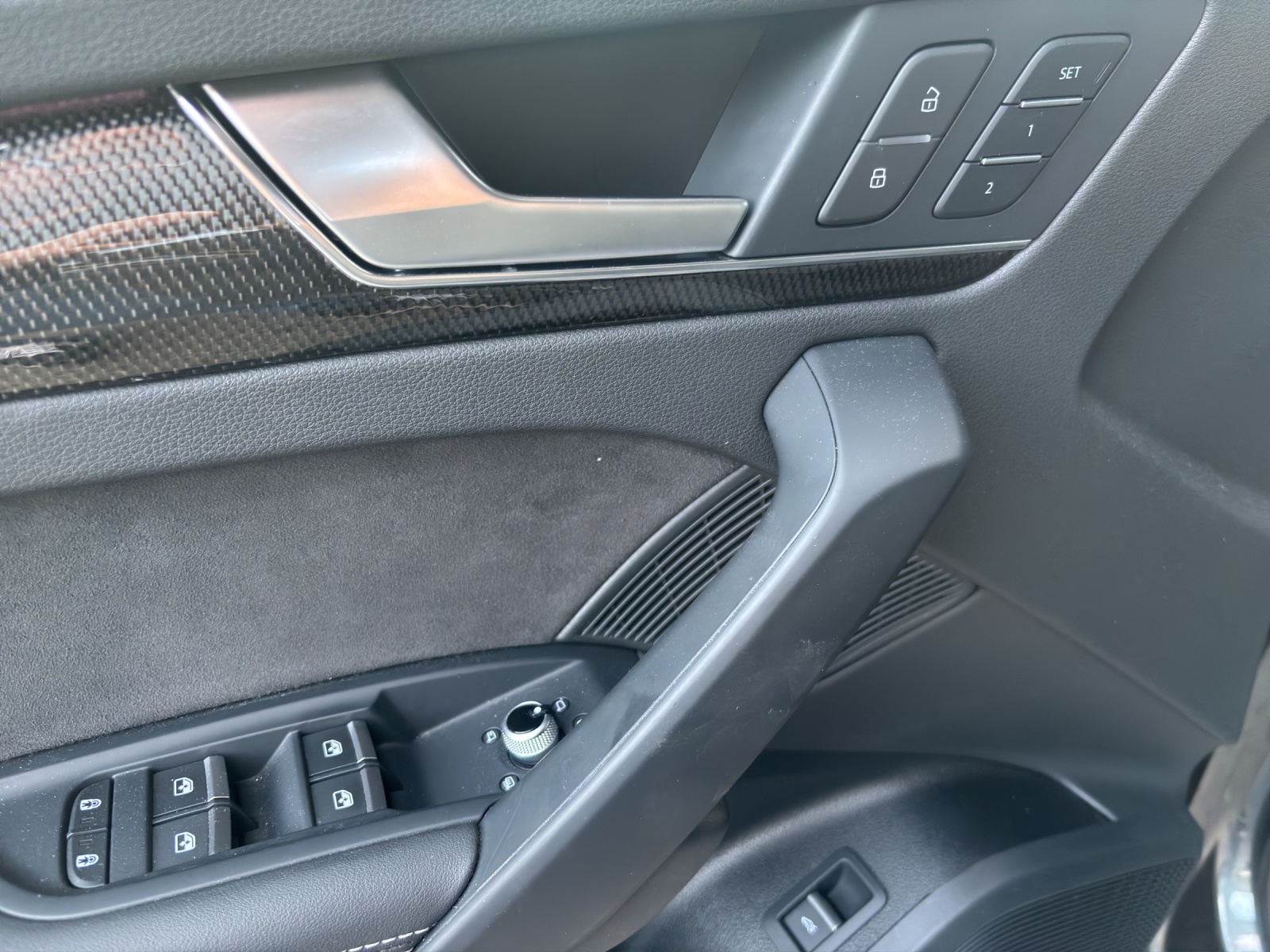 AUDI SQ5 Sportback TDI quattro tiptronic-image-9