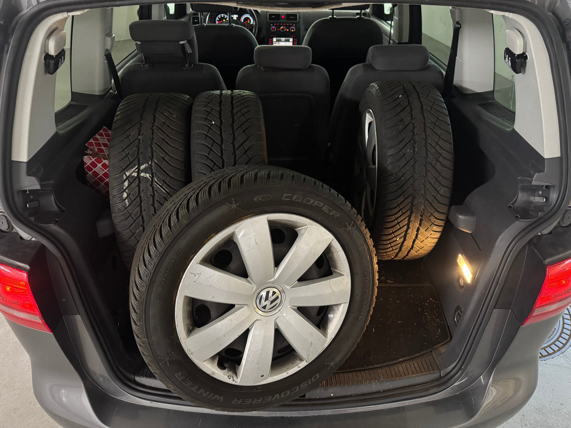 VW Touran 1.4 TSI Comfortline DSG 7-Platz-image-7