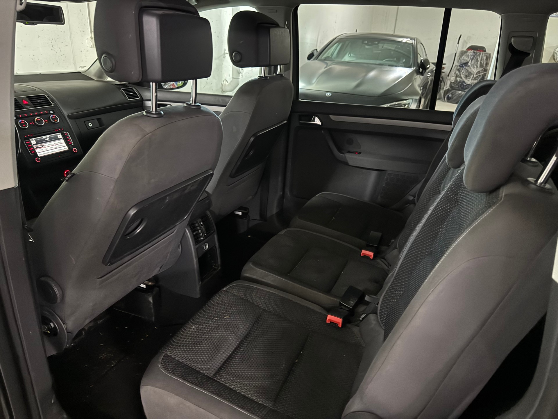 VW Touran 1.4 TSI Comfortline DSG 7-Platz-image-13