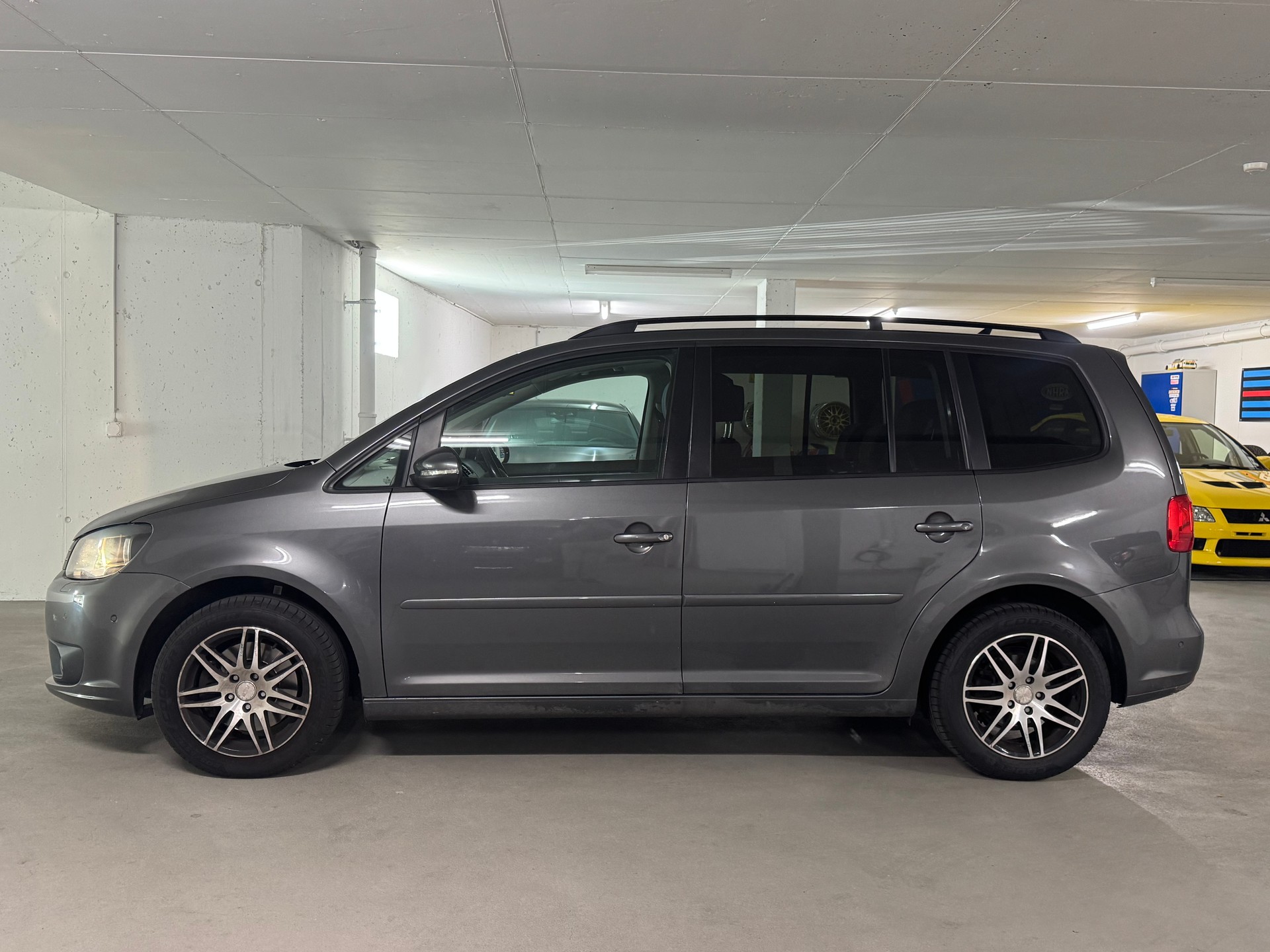 VW Touran 1.4 TSI Comfortline DSG 7-Platz-image-3