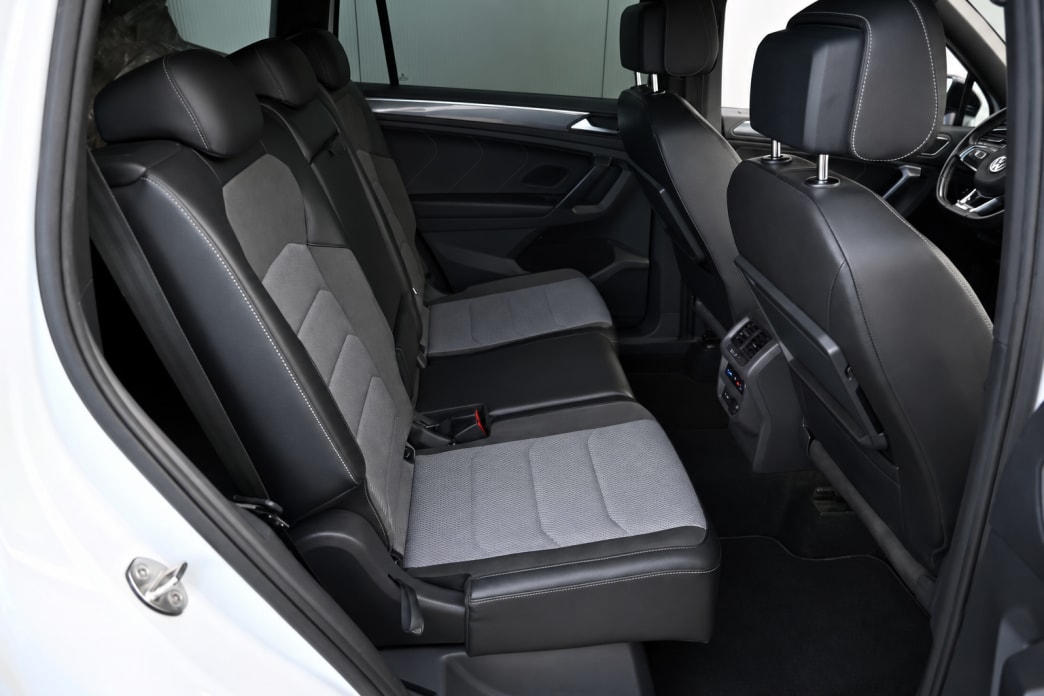 VW Tiguan Allspace 2.0 TDI R-Line Highline 4Motion DSG-image-7