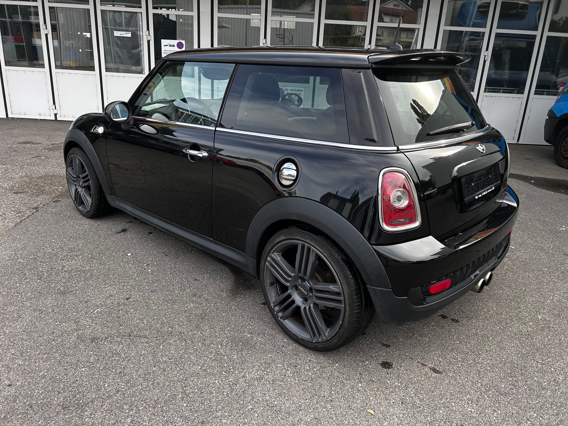MINI Cooper S-image-6