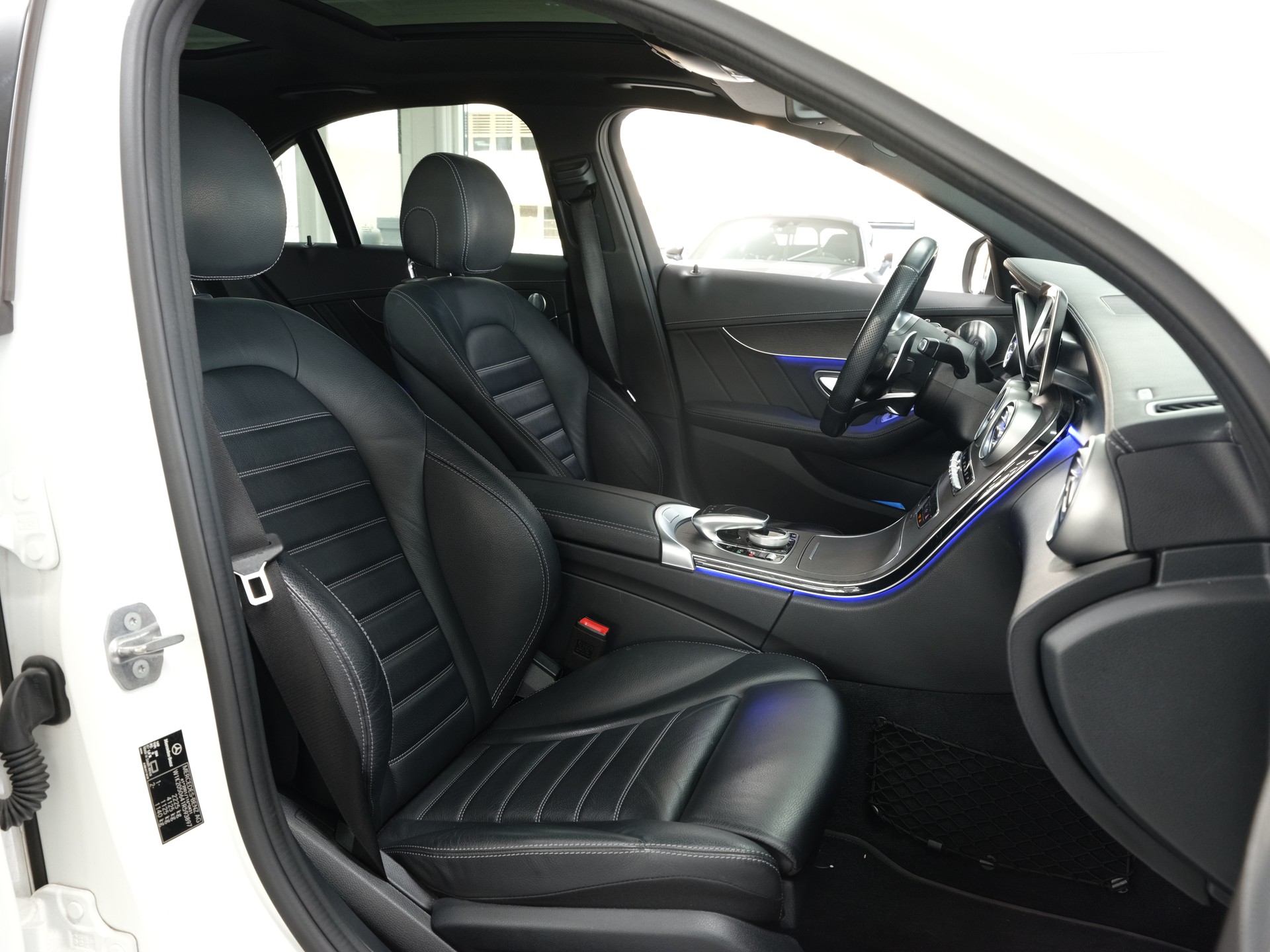 MERCEDES-BENZ C 43 AMG 4Matic Speedshift TCT 9G *Burmster* *AMG Performance* *Panorama*-image-29