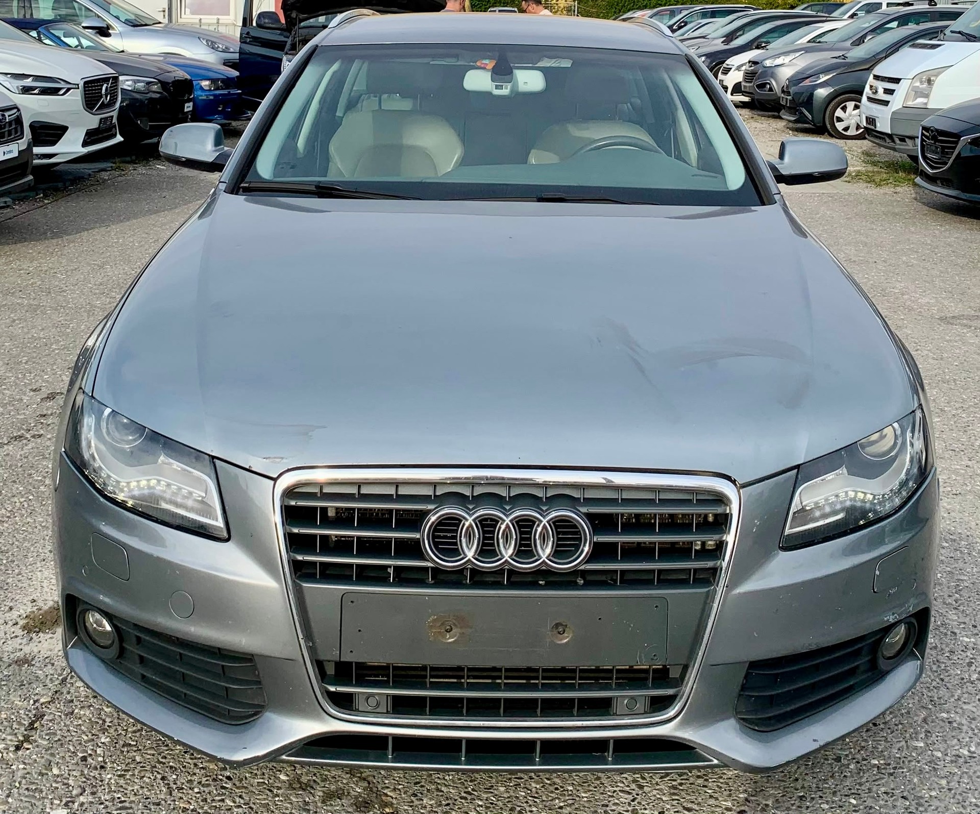 AUDI A4 Avant 2.0 TDI multitronic (Klimatronik * Alufelgen * Sensoren * Leder/Alcantara * Xenon Led * Navigation * BO5)-image-2