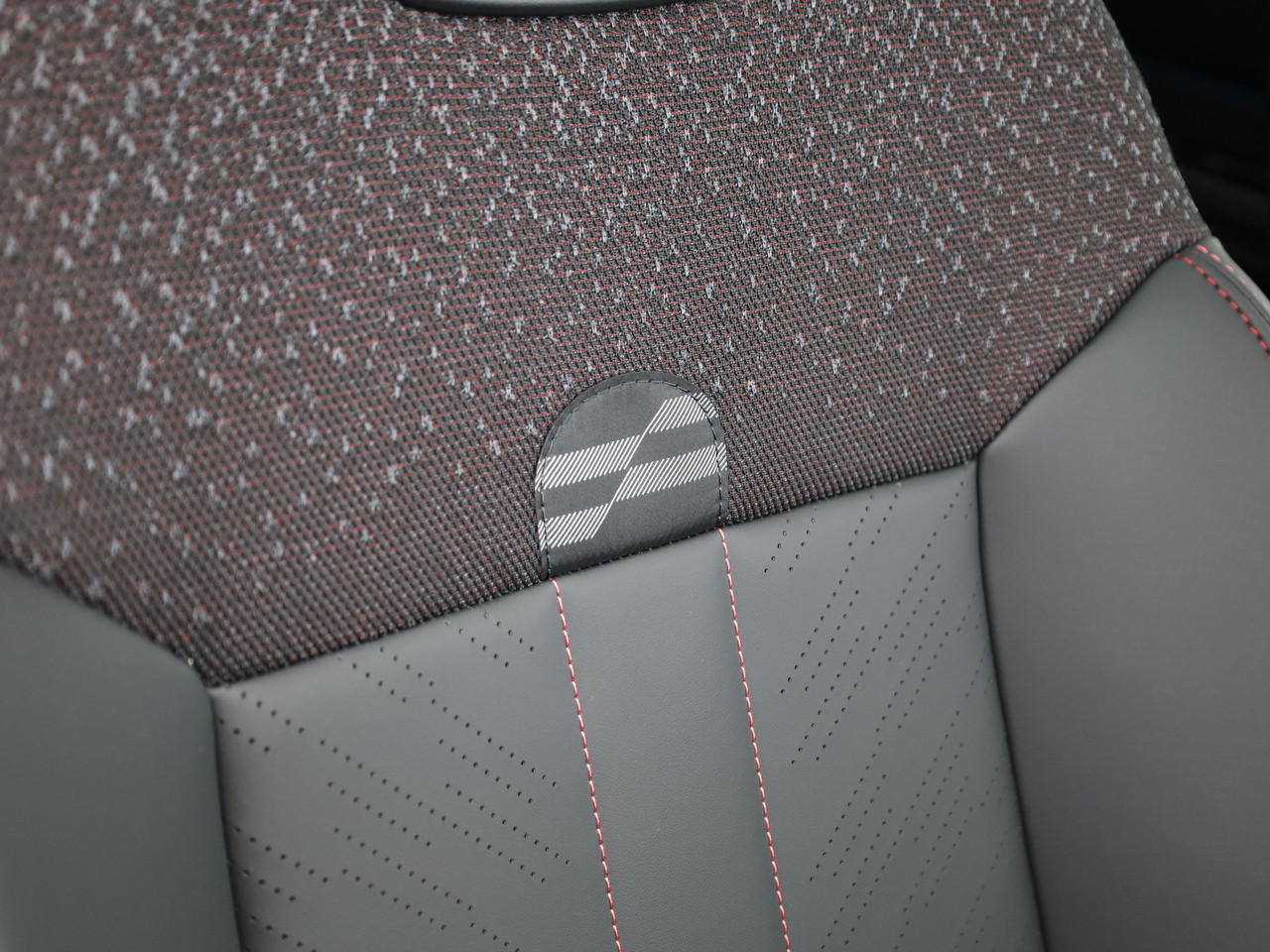 MINI Countryman John Cooper Works ALL4 Steptronic-image-32