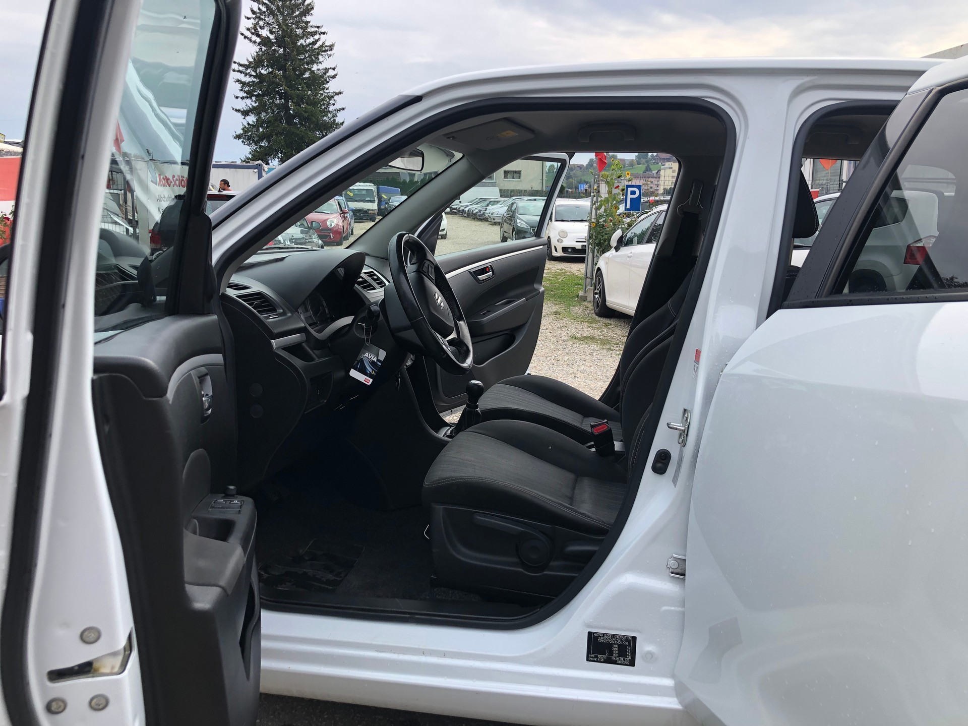 SUZUKI Swift 1.2i 16V Compact+-image-7