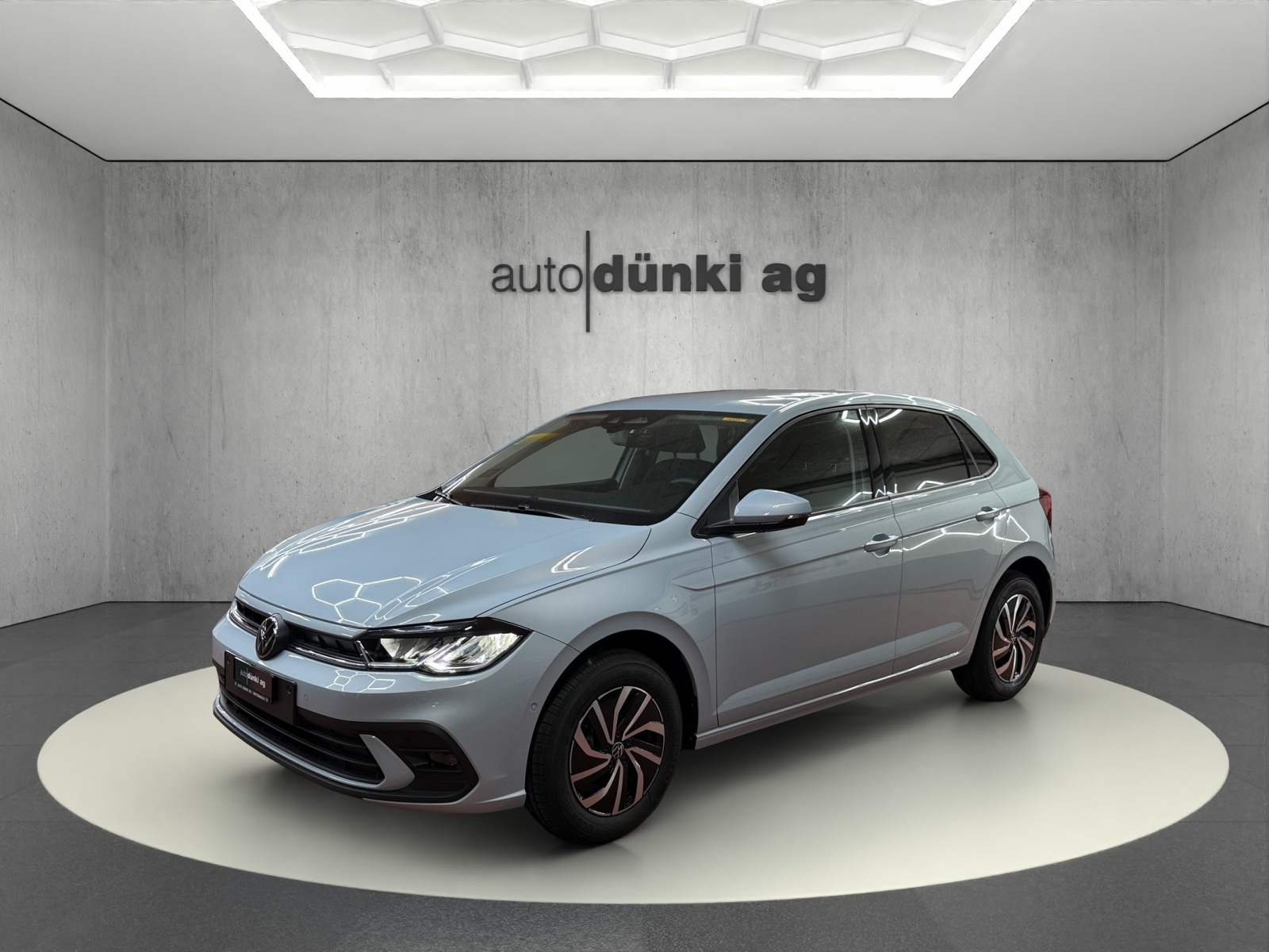 VW Polo 1.0 TSI Life DSG-image-0