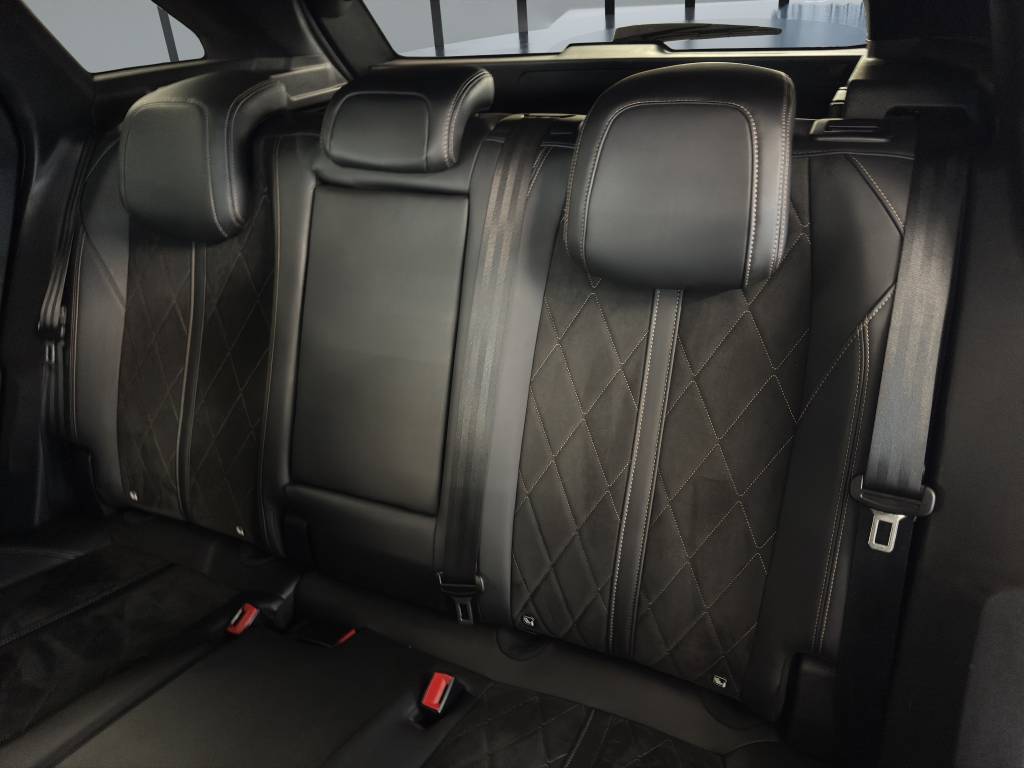 PEUGEOT 3008 2.0 BlueHDi GT EAT-image-8