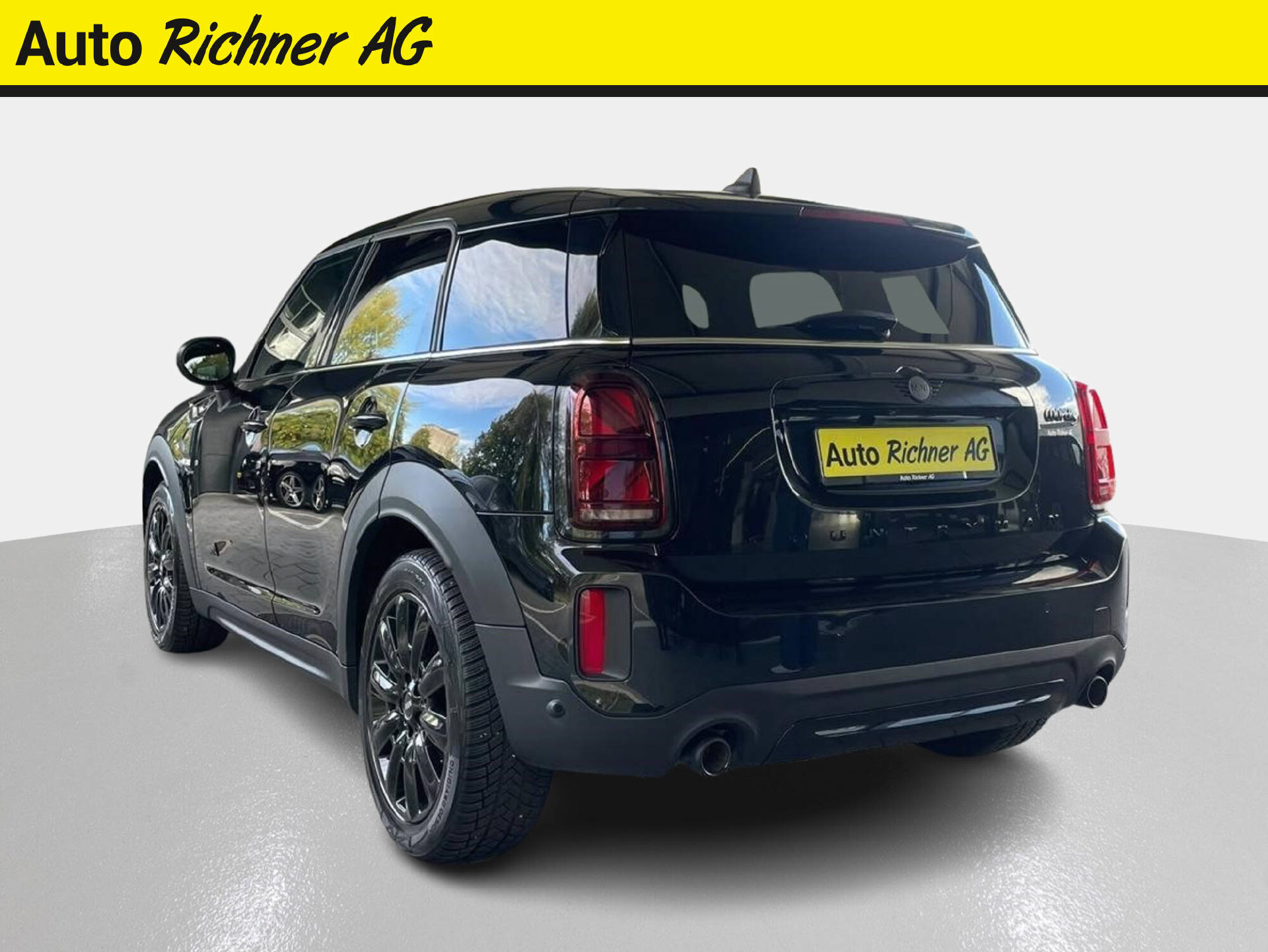 MINI Countryman F60 2.0i Cooper S SAG ALL4-image-4