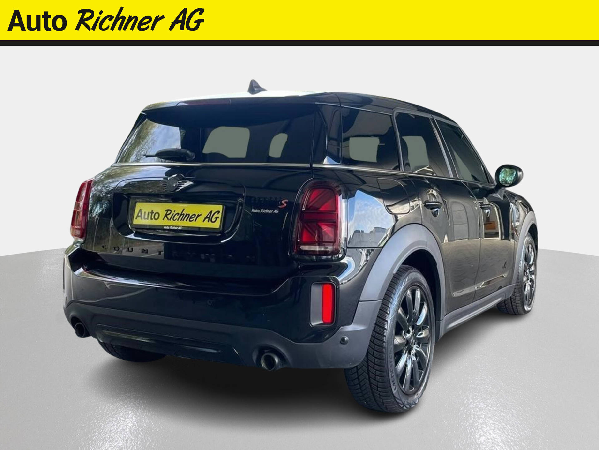 MINI Countryman F60 2.0i Cooper S SAG ALL4-image-3
