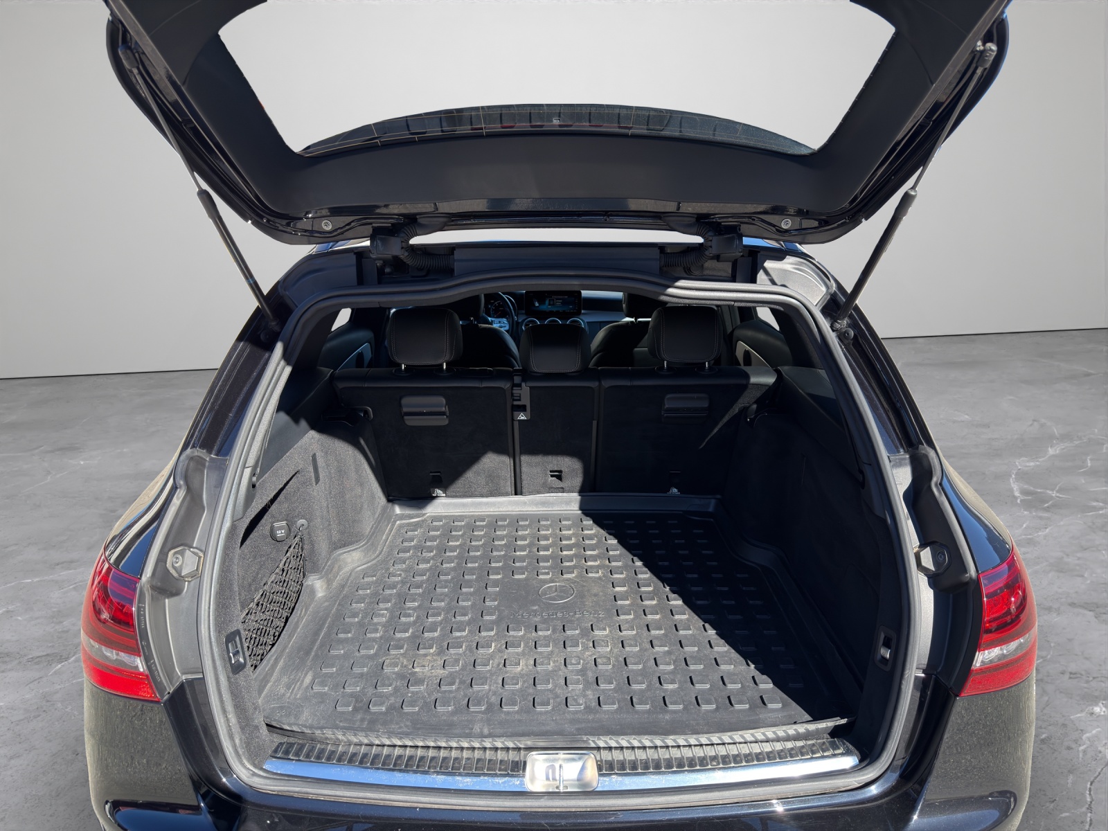 MERCEDES-BENZ Classe C S205 Combi C 200 AMG Line 4matic-image-16