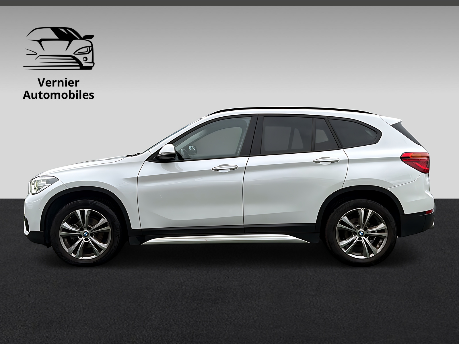 BMW X1 sDrive 18d Sport Line Steptronic-image-6