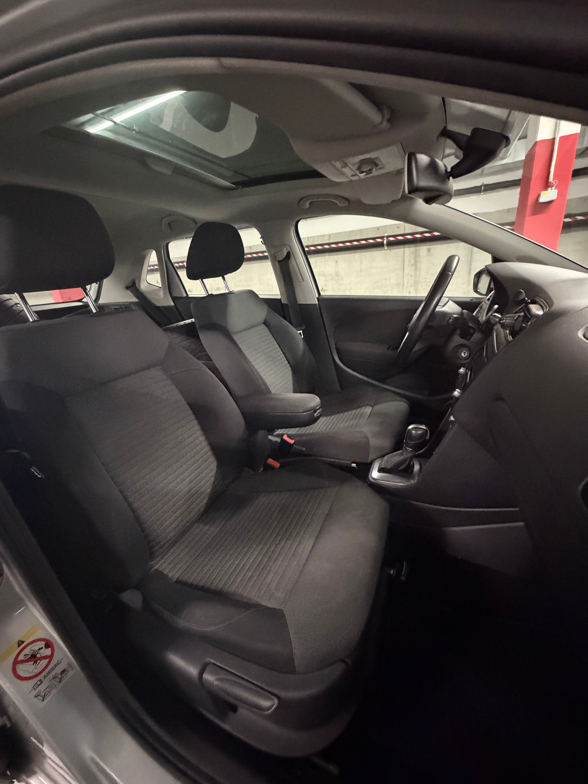 VW Polo 1.4 16V Comfortline DSG-image-9
