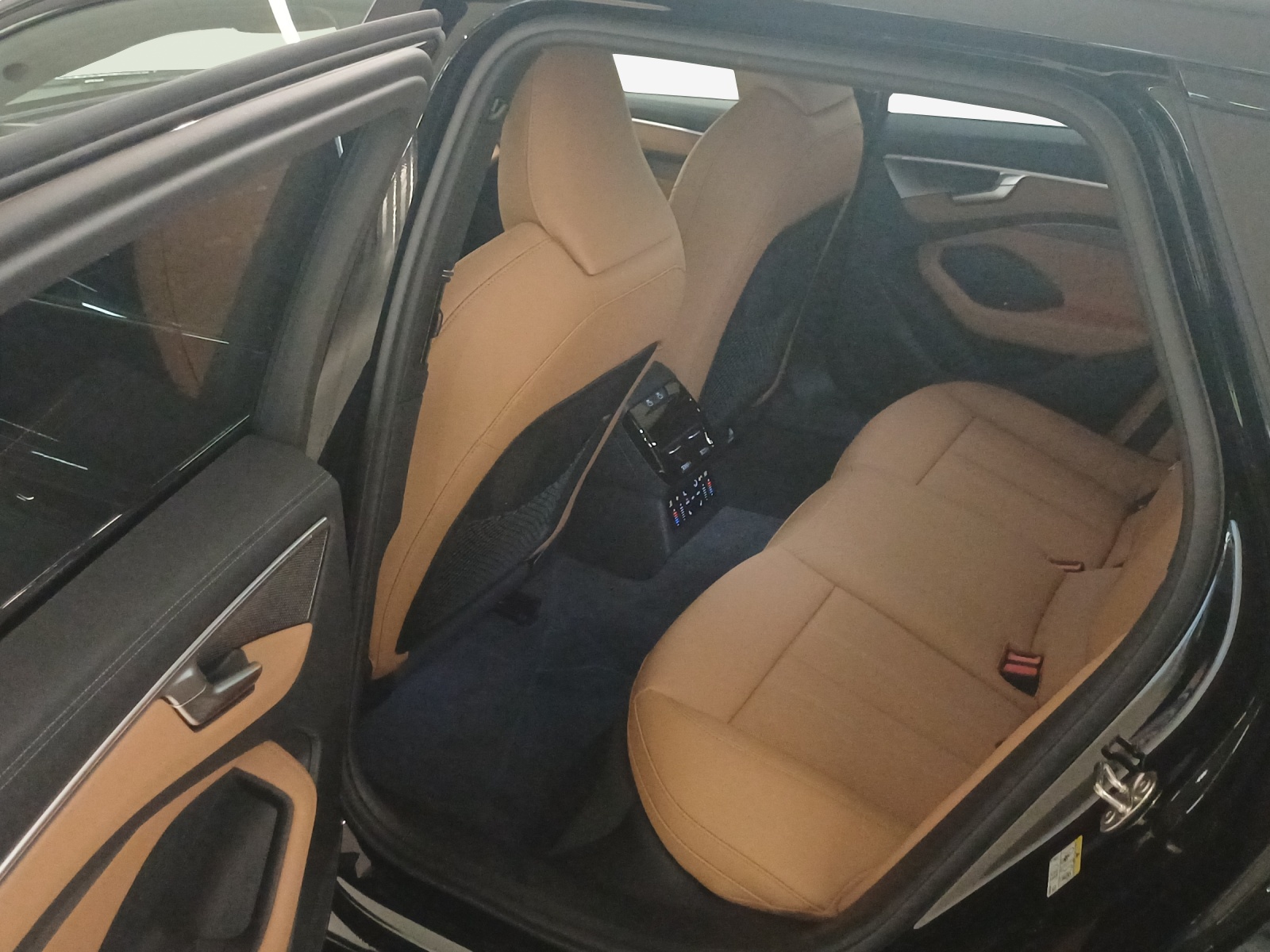AUDI A6 allroad TDI quattro 220 kW S tronic-image-11