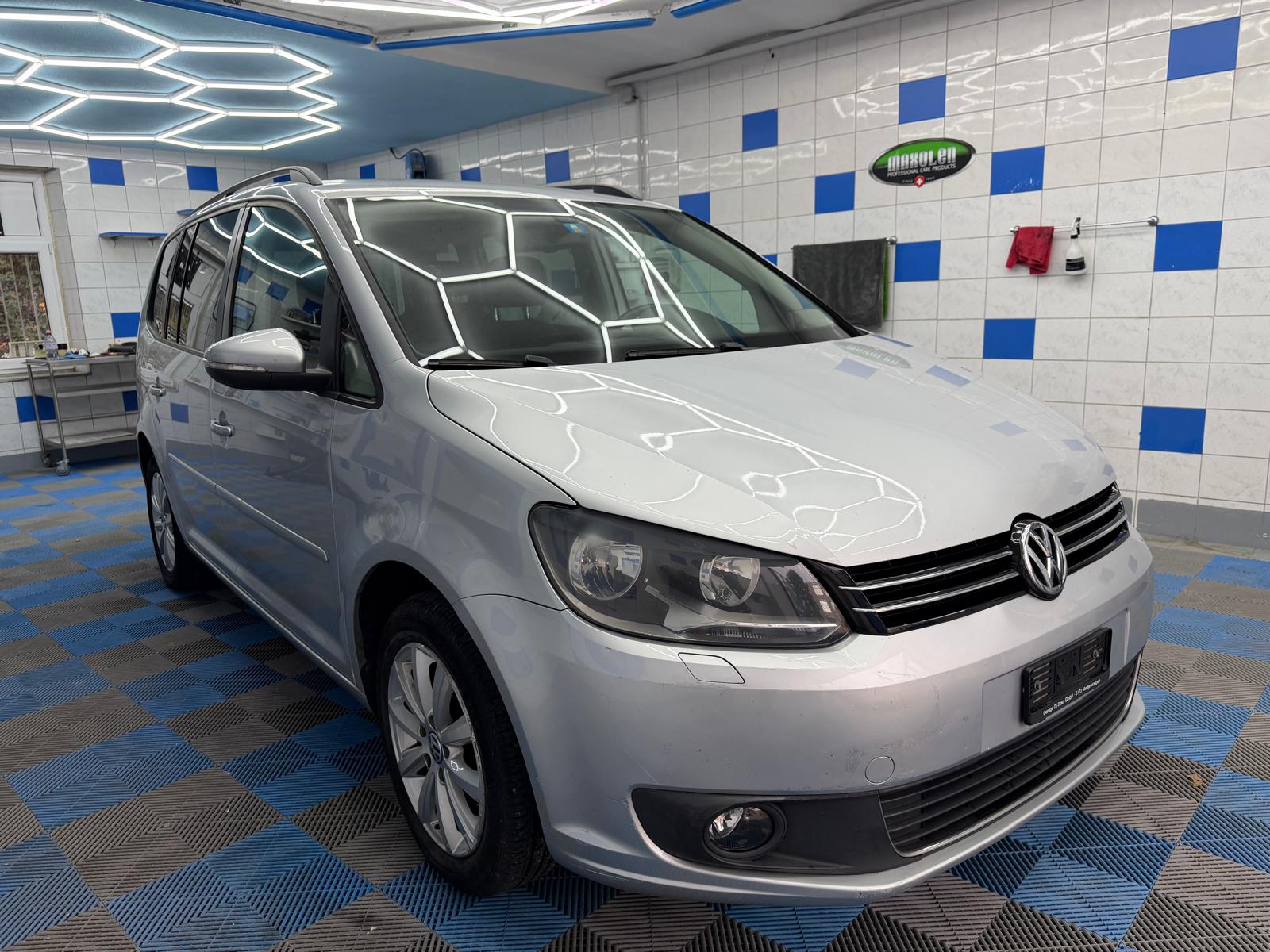 VW Touran 1.6 TDI BMT Comfortline DSG-image-8