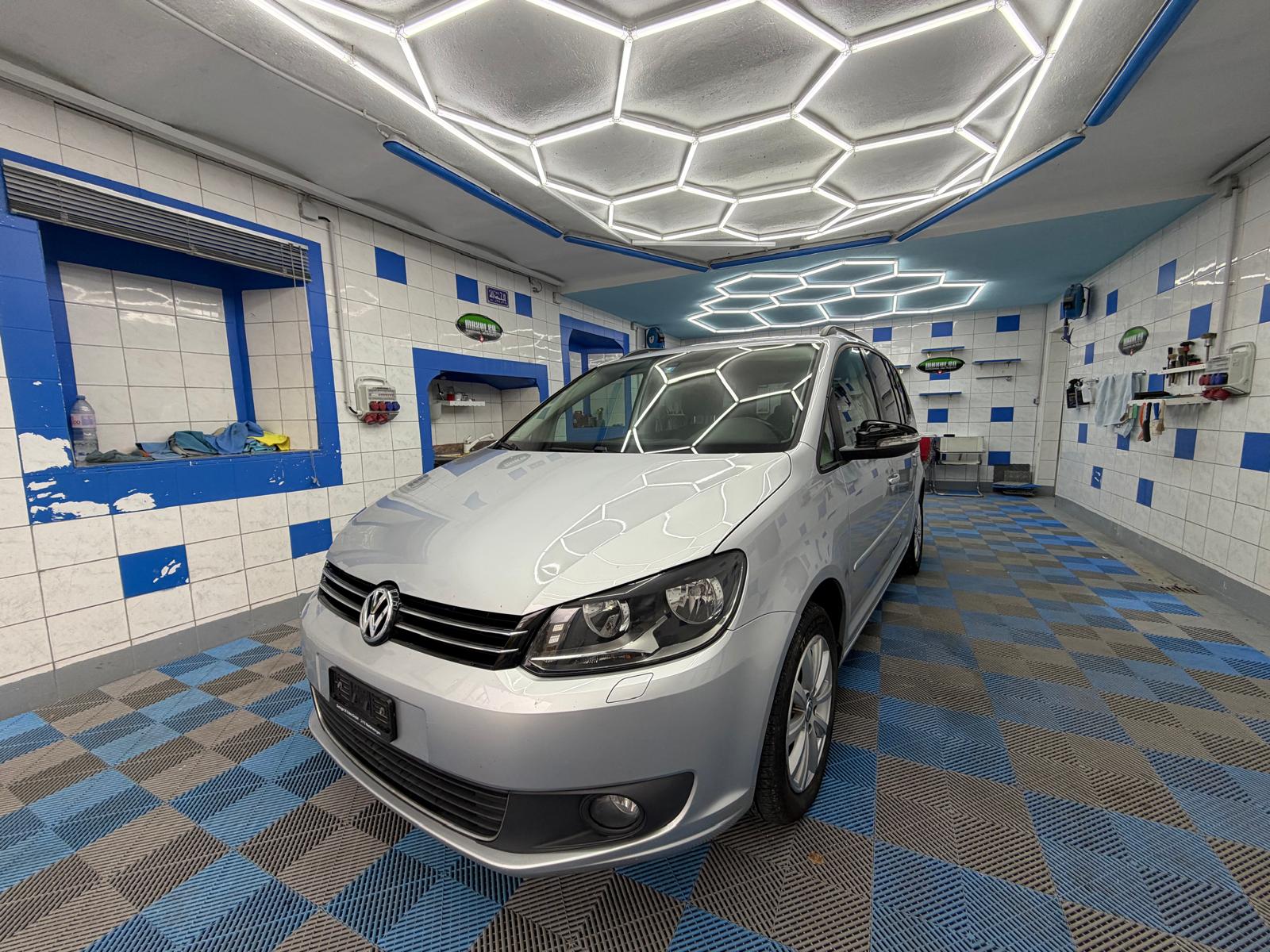VW Touran 1.6 TDI BMT Comfortline DSG-image-1