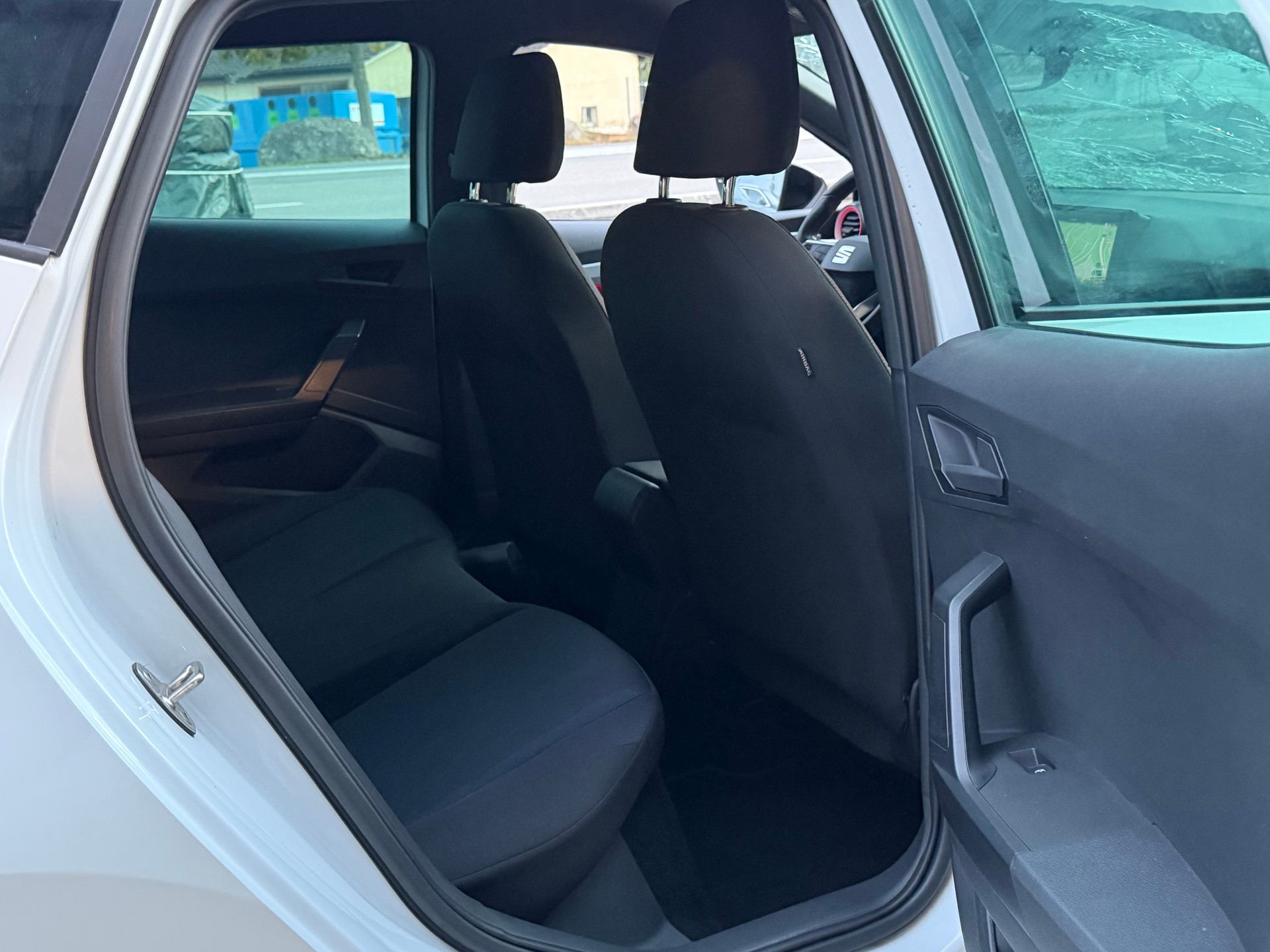 SEAT Ibiza 1.0 EcoTSI Move FR DSG-image-13