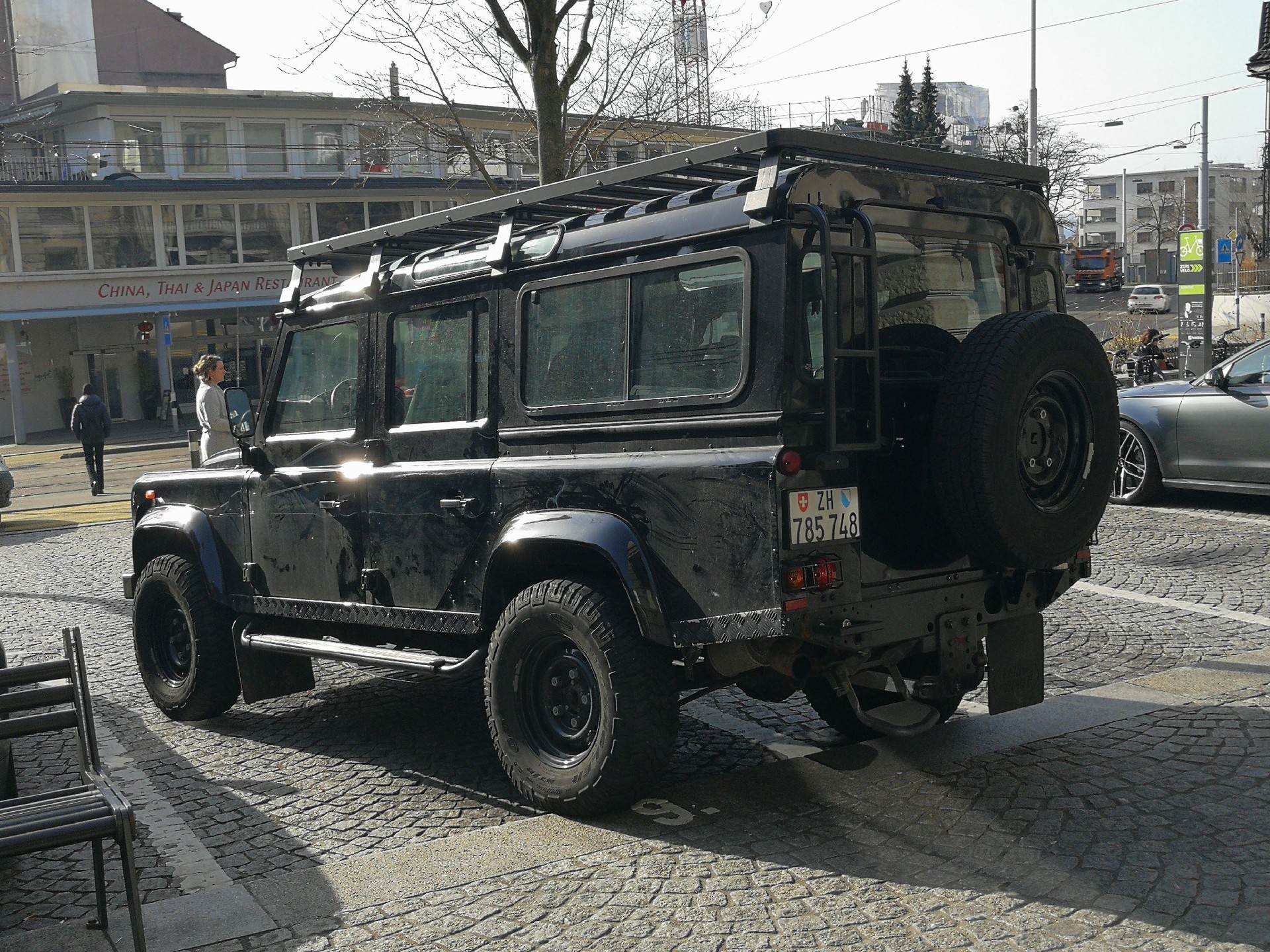 LAND ROVER Defender 110 SW 2.4Tdc-image-13
