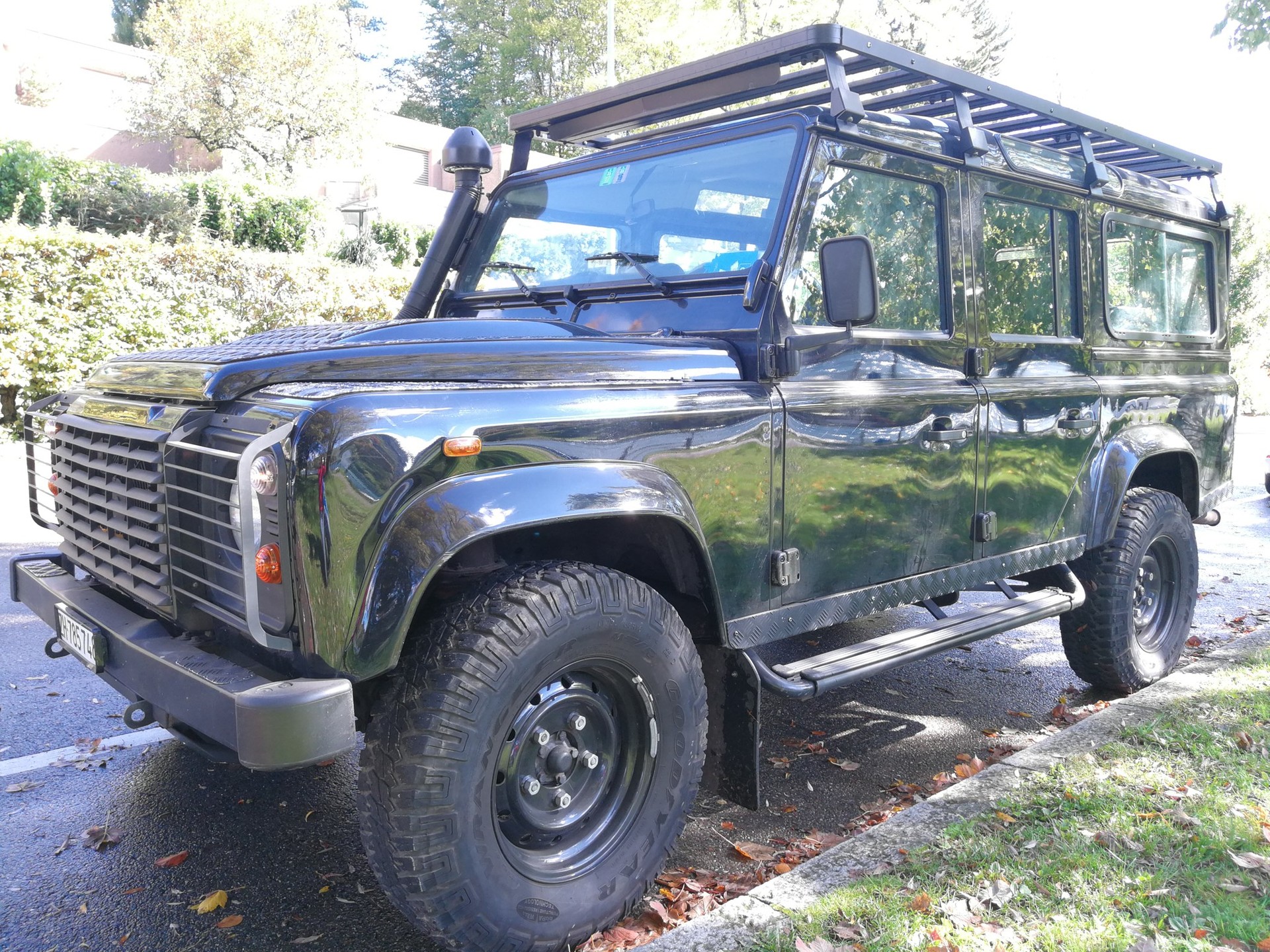 LAND ROVER Defender 110 SW 2.4Tdc-image-5