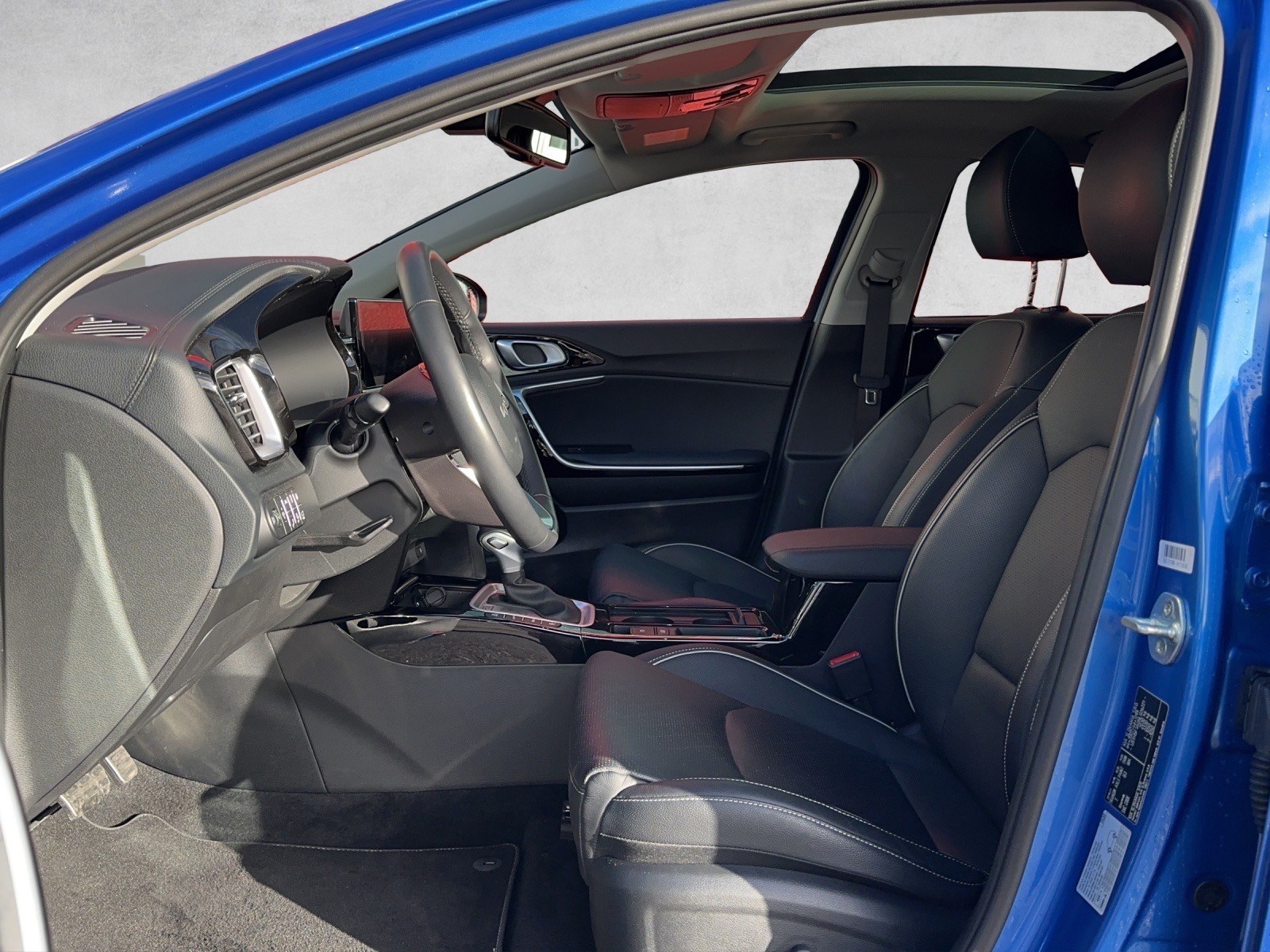 KIA XCeed 1.6 GDi Plug-in Hybrid Style / inkl. Winterräder & Ladekabel / Herstellergarantie / Leasing ab 3.99%-image-7