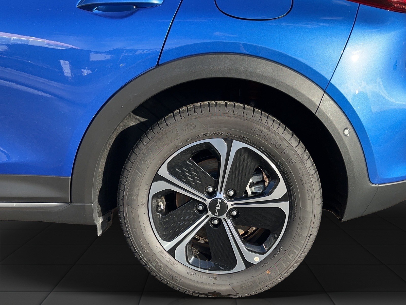 KIA XCeed 1.6 GDi Plug-in Hybrid Style / inkl. Winterräder & Ladekabel / Herstellergarantie / Leasing ab 3.99%-image-12